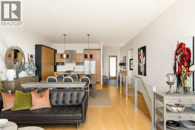 4022 RAINBOW HILL LANE, Saanich 5