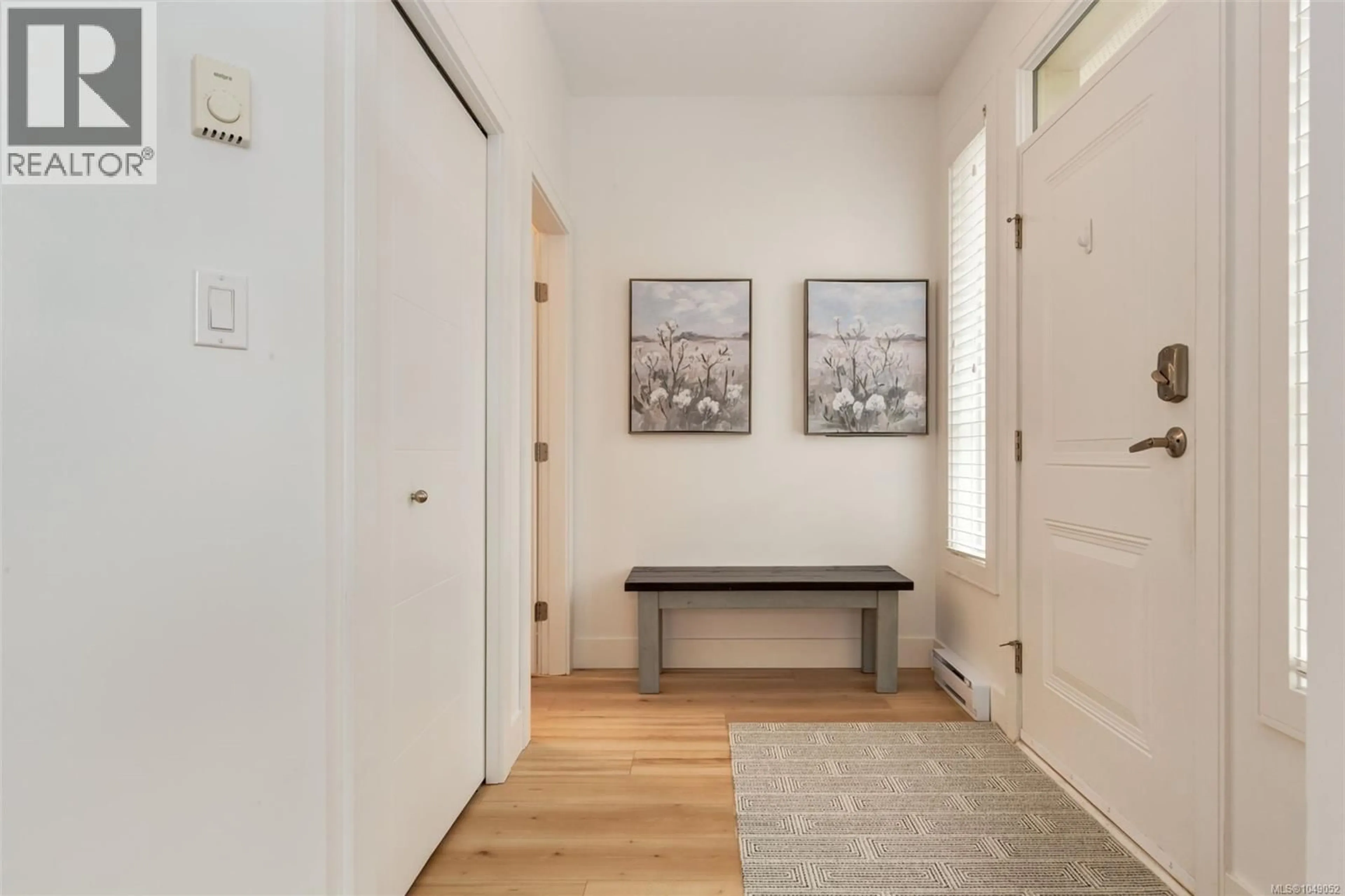 Indoor entryway for 15 - 3101 CLIFFS ROAD, Duncan British Columbia V9L0C6