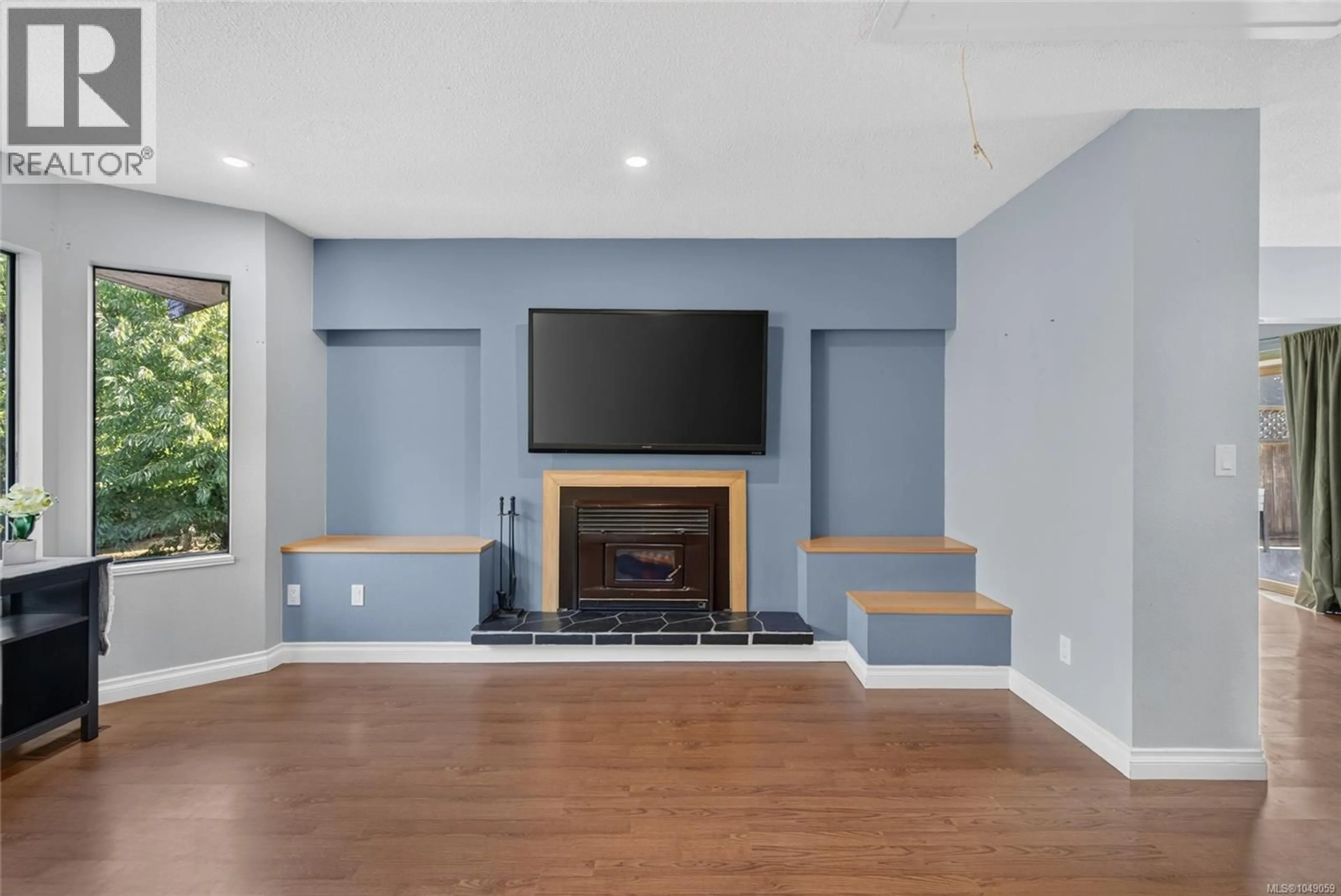 Home theater for 7115 WALLACE DRIVE, Central Saanich British Columbia V8M1G9