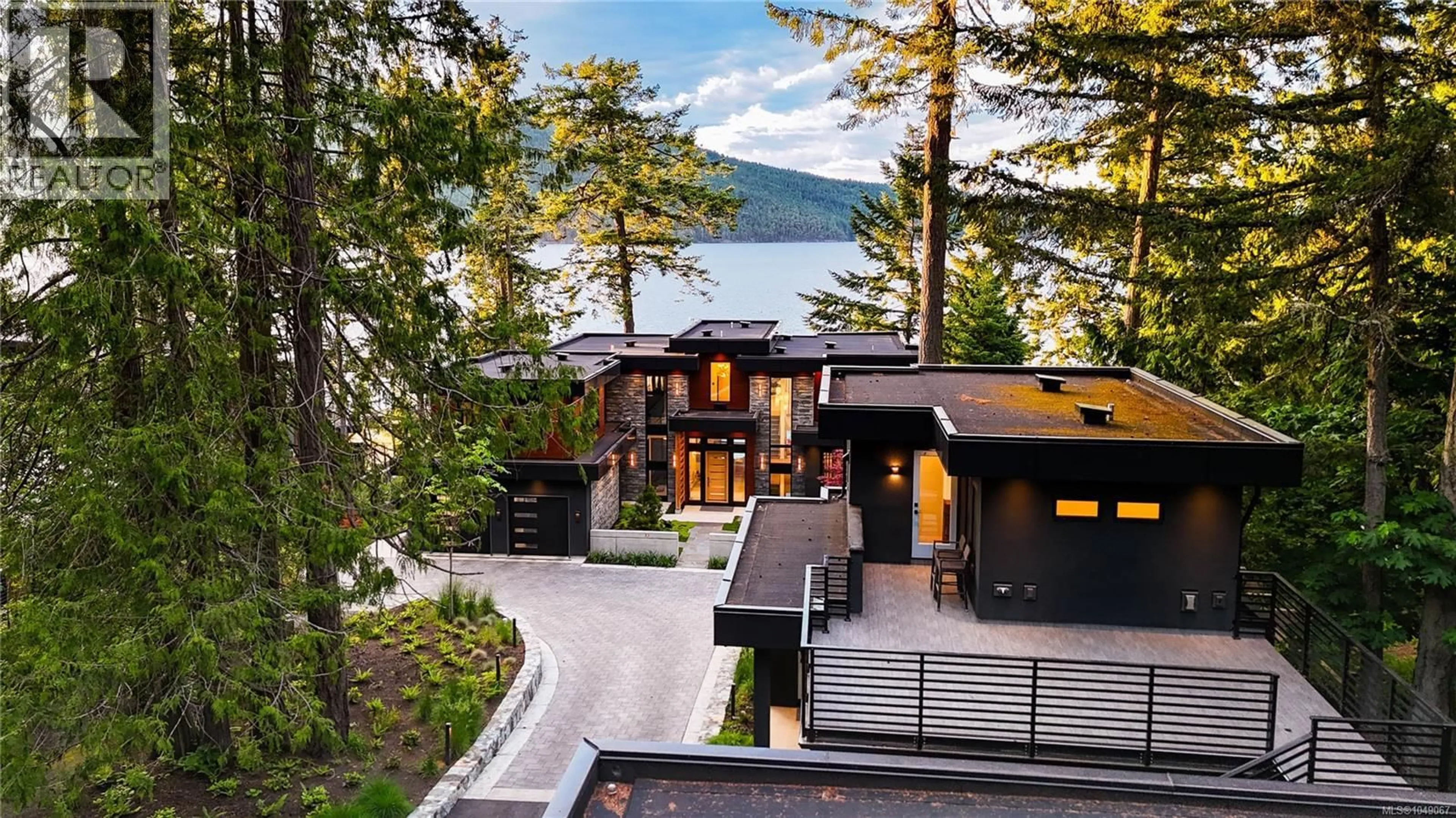 Unknown for 848 LANDS END ROAD, North Saanich British Columbia V8L5L3