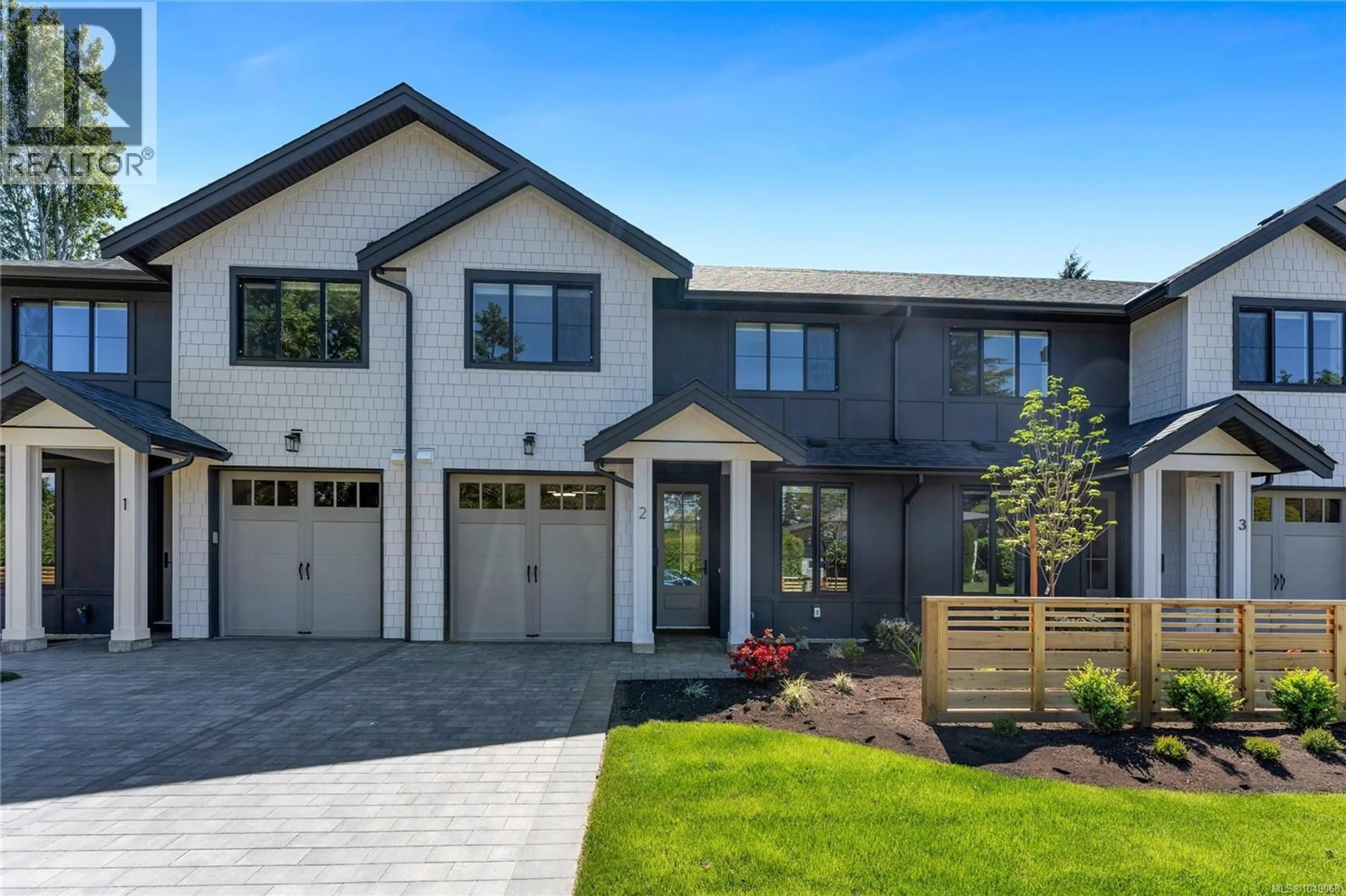 Home with brick exterior material, street for 3 - 3333 HENDERSON ROAD, Oak Bay British Columbia V8P5A5