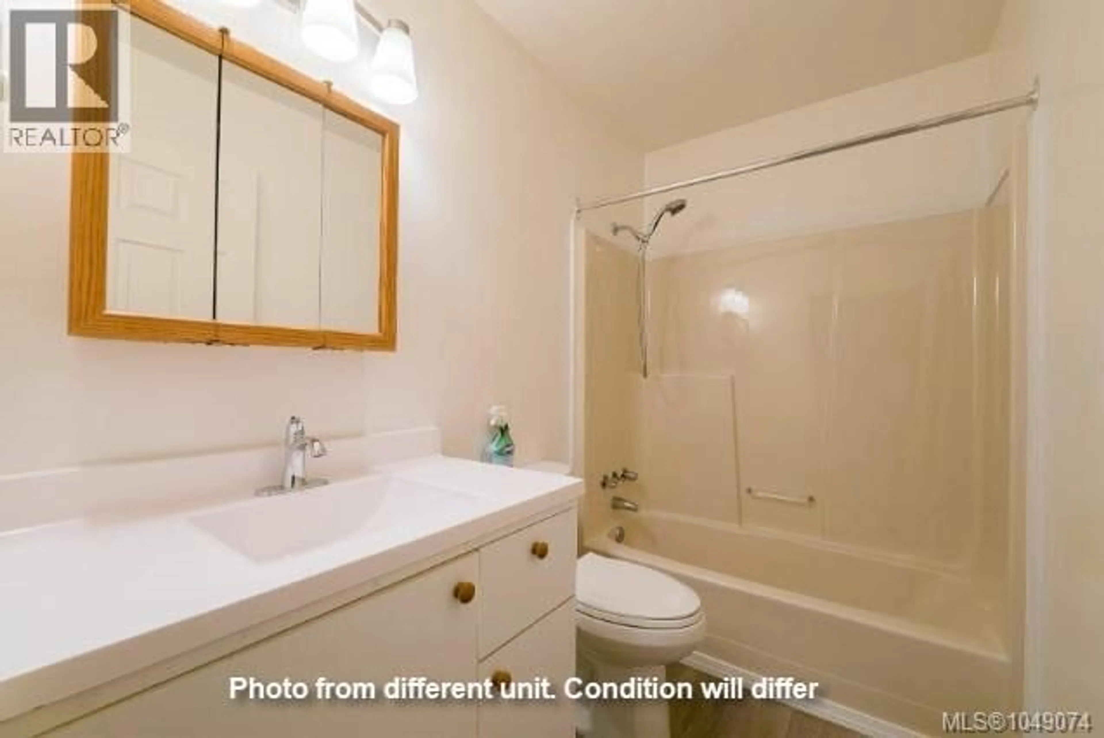 Standard bathroom, unknown for 18 - 745 CHURCH STREET, Gabriola Island British Columbia V0R1X3