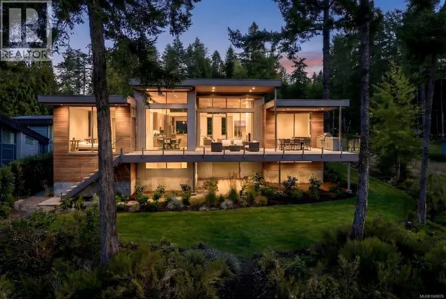 770 LANDS END ROAD, North Saanich 3