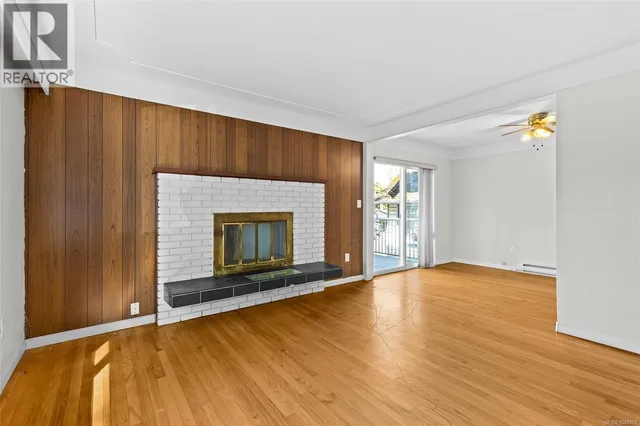 1575 BURTON AVENUE, Victoria 4