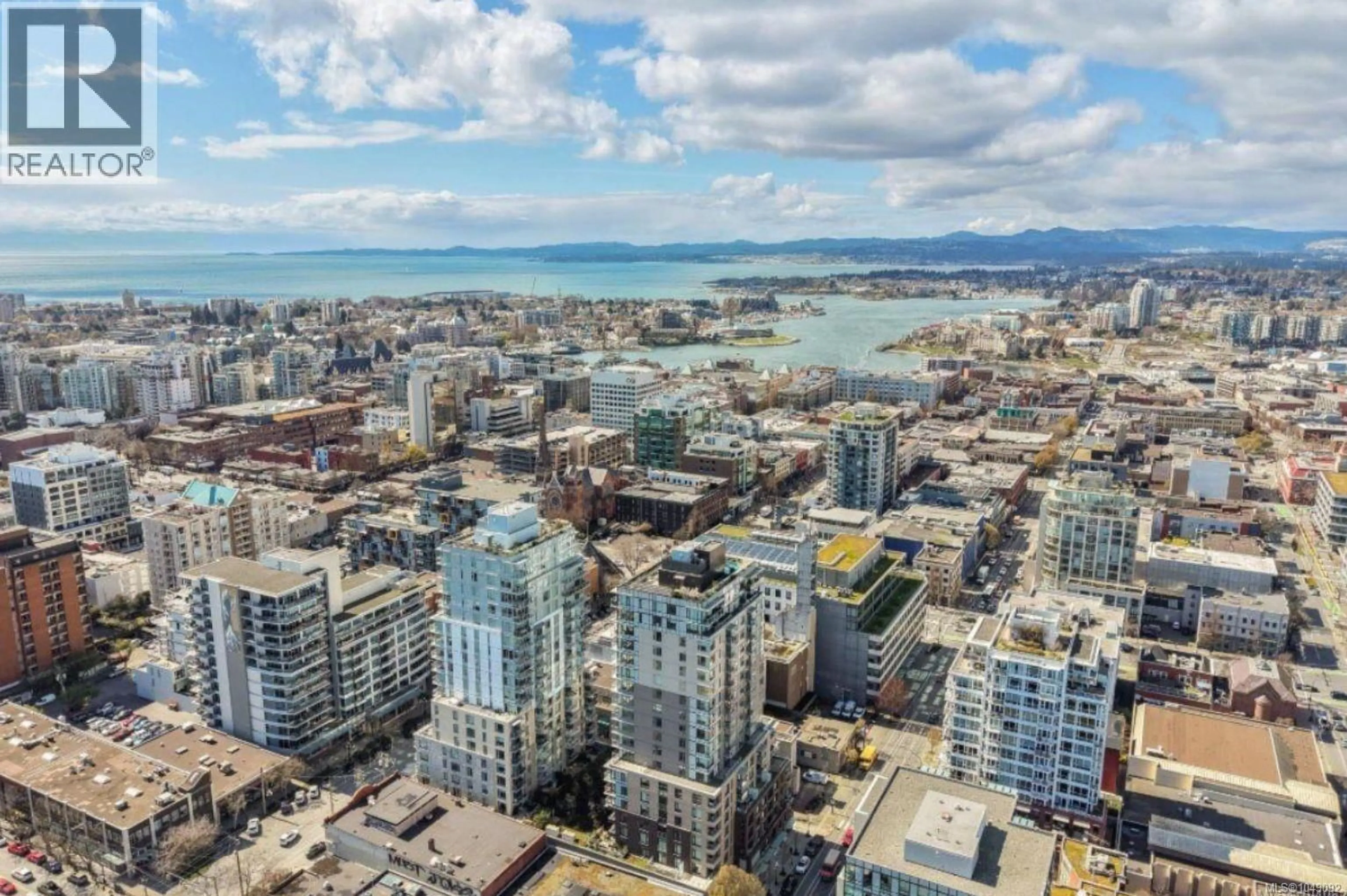 A pic from outside/outdoor area/front of a property/back of a property/a pic from drone, city buildings view from balcony for 401 - 845 JOHNSON STREET, Victoria British Columbia V8W0G3