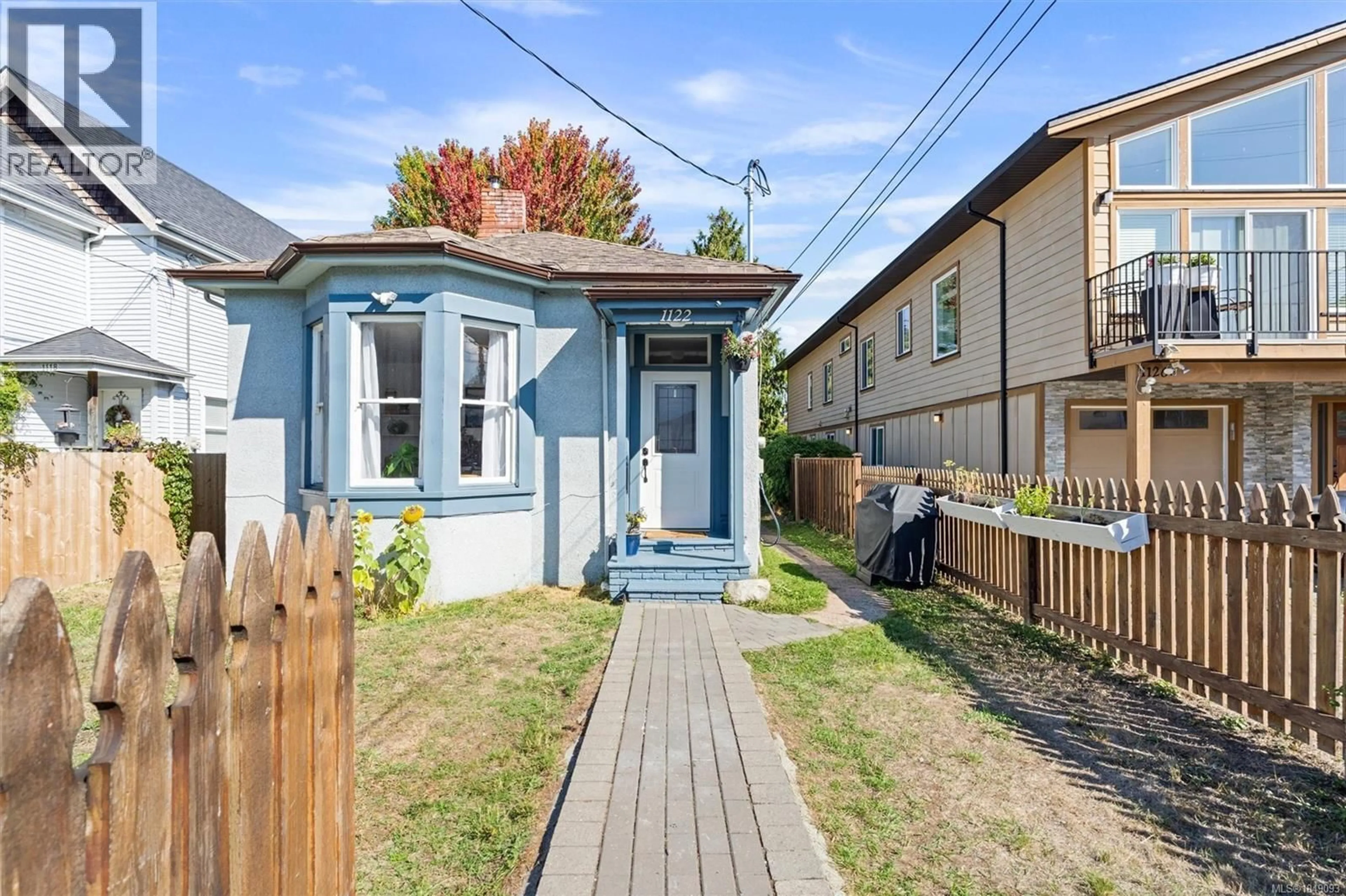 Unknown for 1122 NORTH PARK STREET, Victoria British Columbia V8T1C8
