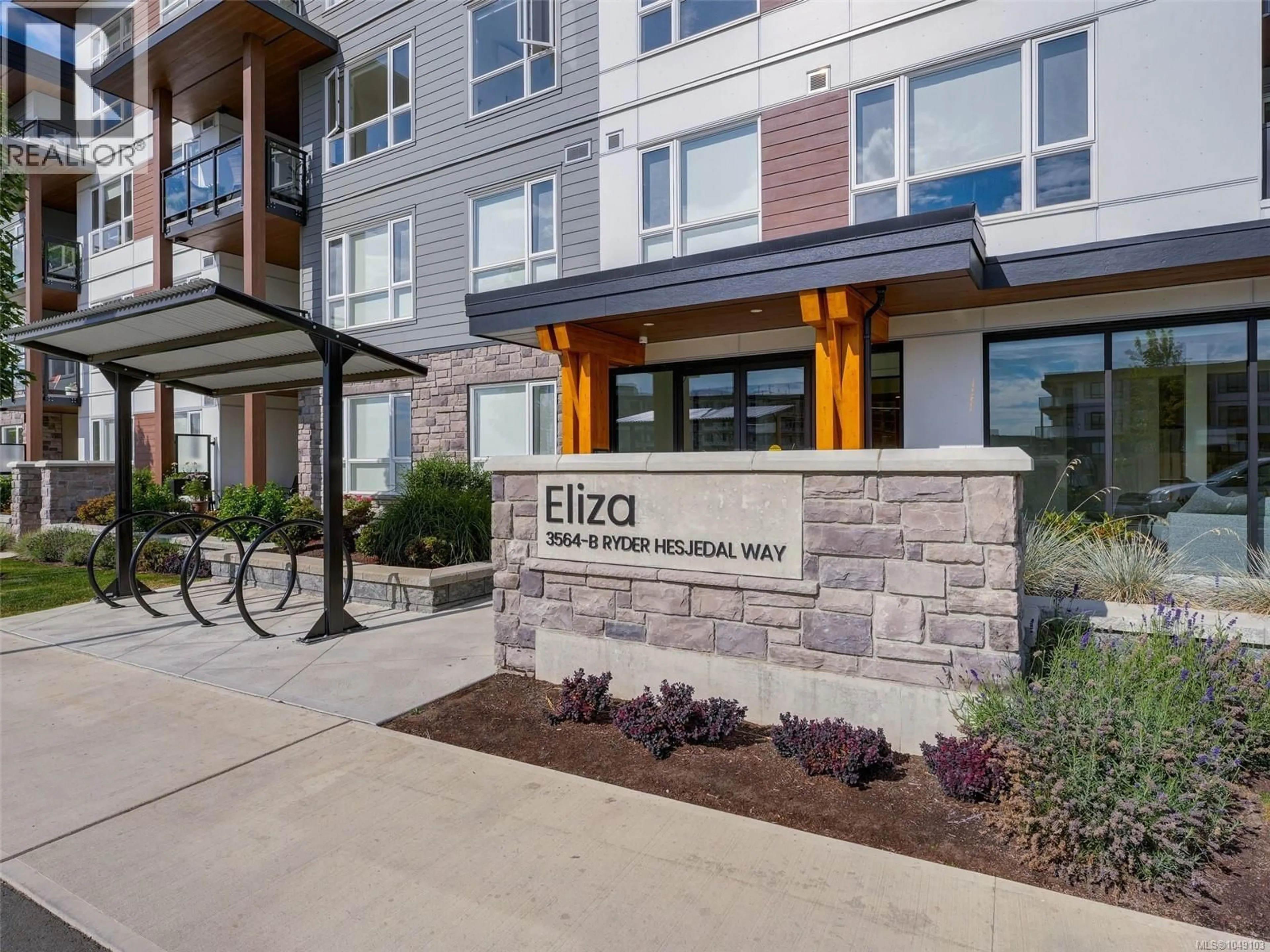 Indoor entryway for 107 - 3564B RYDER HESJEDAL WAY, Colwood British Columbia V9C0V4