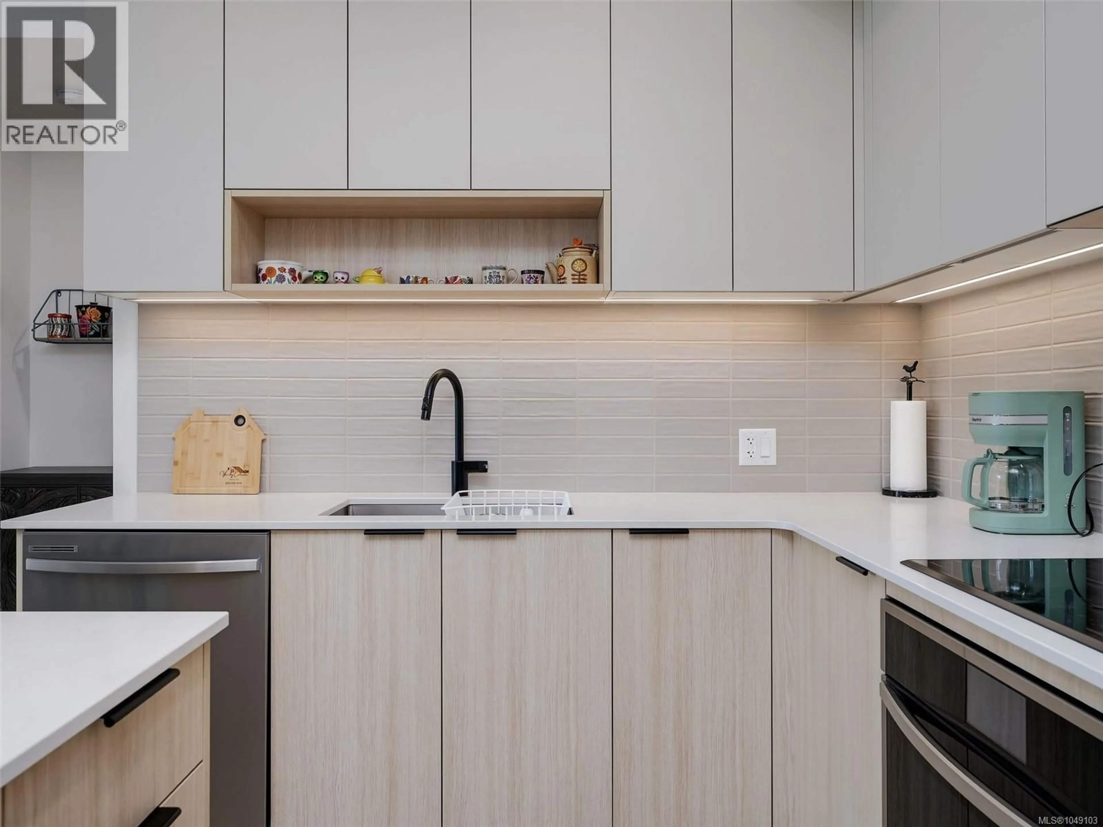Unknown for 107 - 3564B RYDER HESJEDAL WAY, Colwood British Columbia V9C0V4