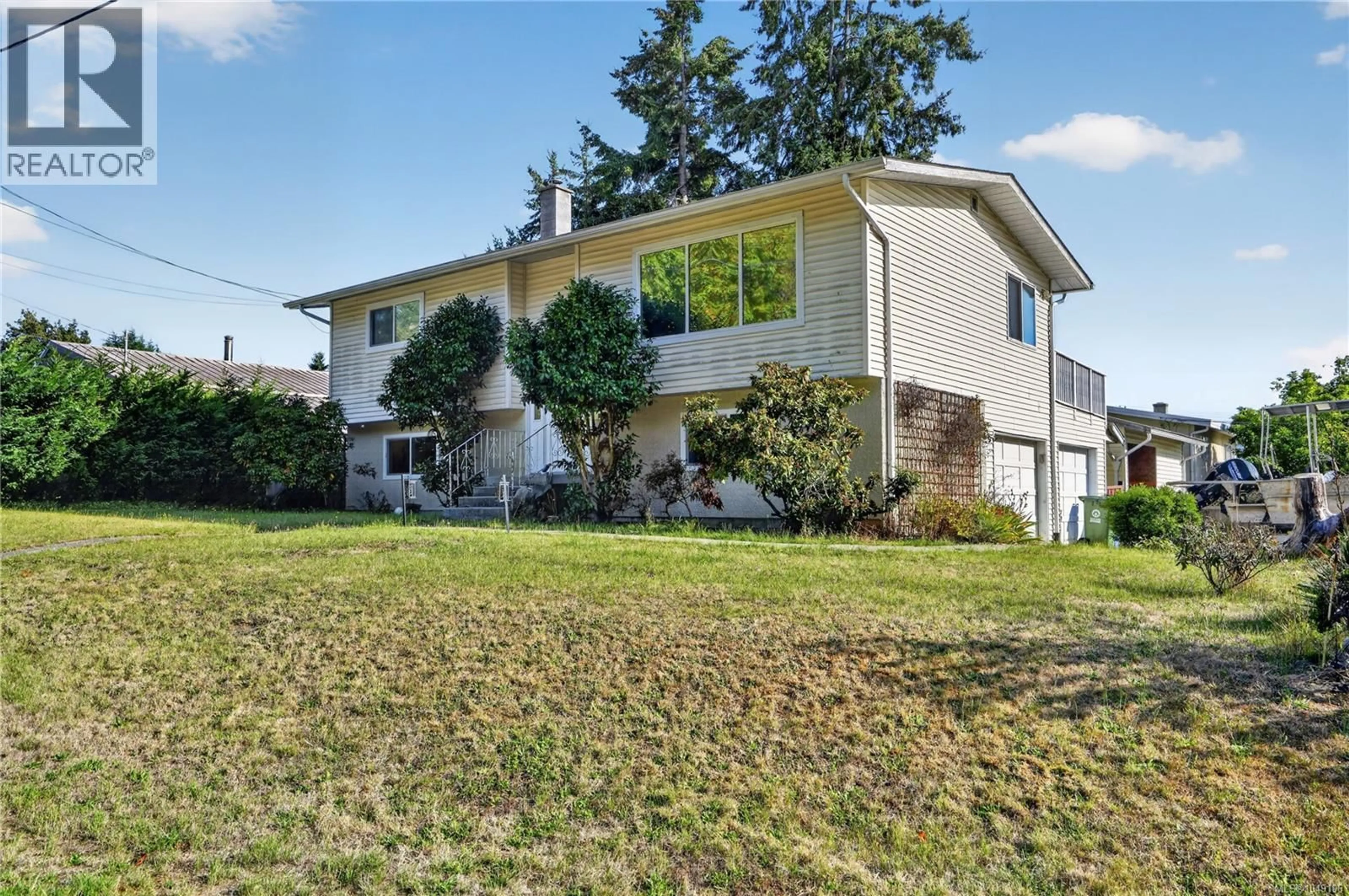 Home with vinyl exterior material, street for 4594 ALWYN STREET, Port Alberni British Columbia V9Y5V1