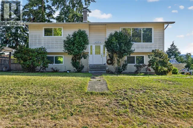 4594 ALWYN STREET, Port Alberni 2
