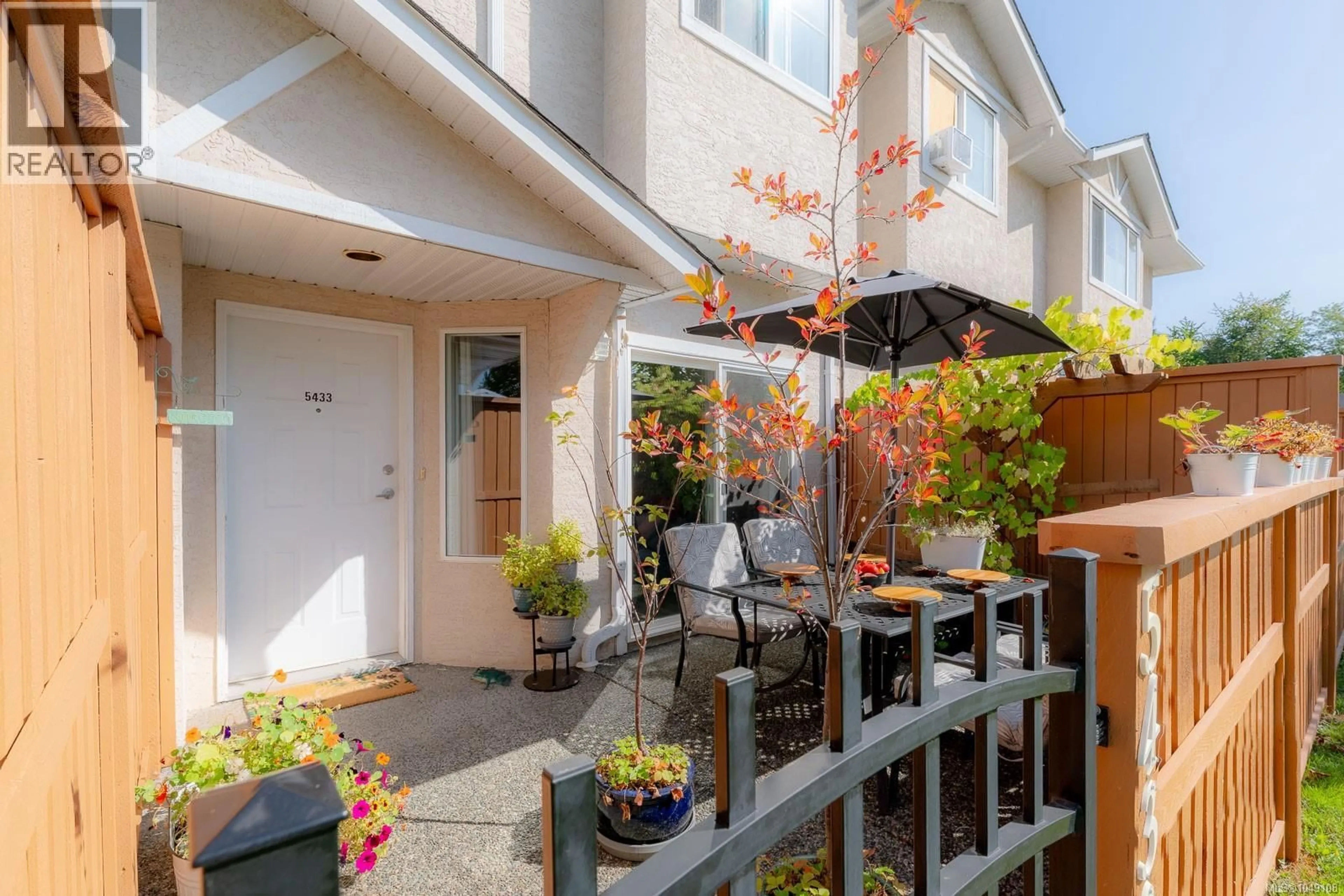 Patio, street for 5433 WOODLAND CRESCENT WEST, Port Alberni British Columbia V9Y8H1