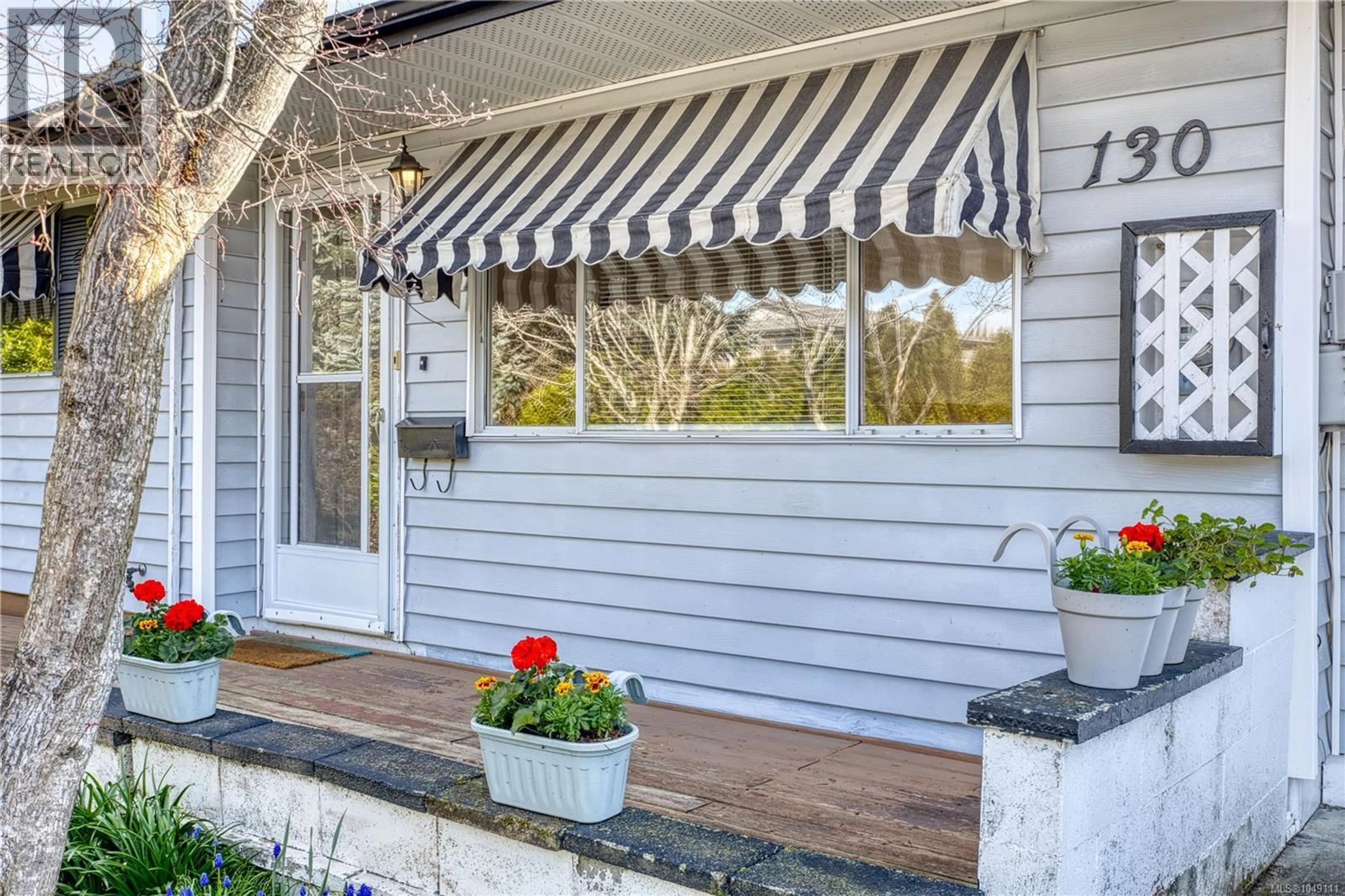 Home with vinyl exterior material, street for 130 WILDLIFE PLACE, Nanaimo British Columbia V9R6H2