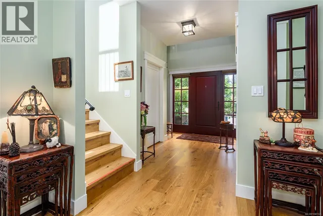 7679 VICTOR LANE, Fanny Bay 5