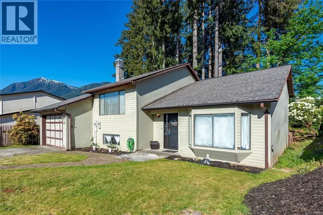 525 MUCHALAT COURT, Gold River 2