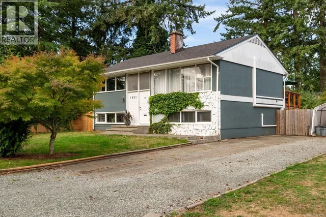 1951 HALLEN AVENUE, Nanaimo 2