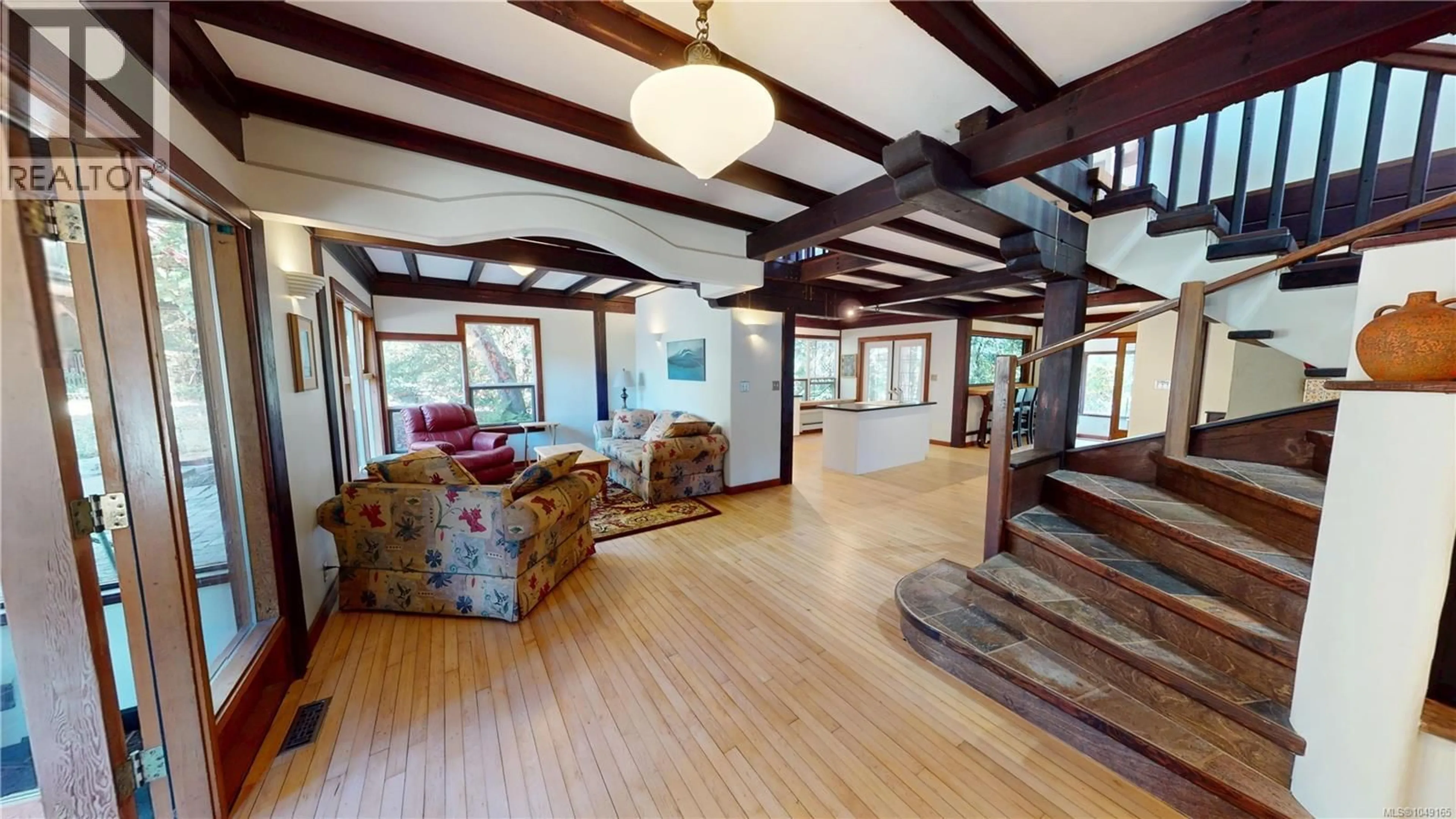 Indoor foyer for 3199 COAST ROAD, Gabriola Island British Columbia V0R1X7