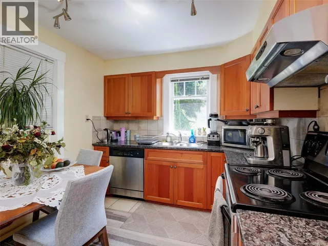 1167 GOLDSTREAM AVENUE, Langford 5