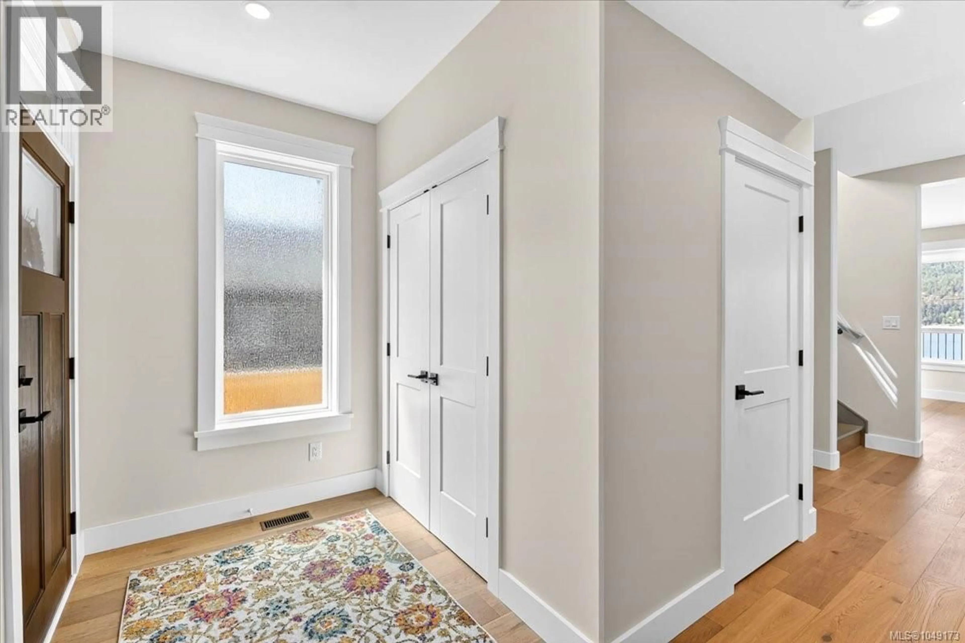 Indoor entryway for 2978 KINGSWAY AVENUE, Port Alberni British Columbia V9Y2G1