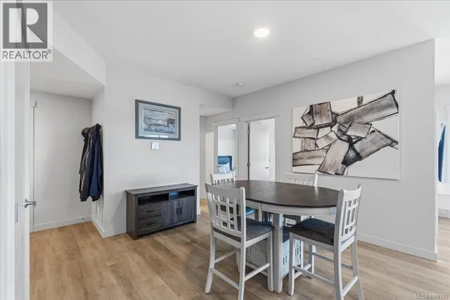 311 - 120 JENSEN AVENUE WEST, Parksville 3