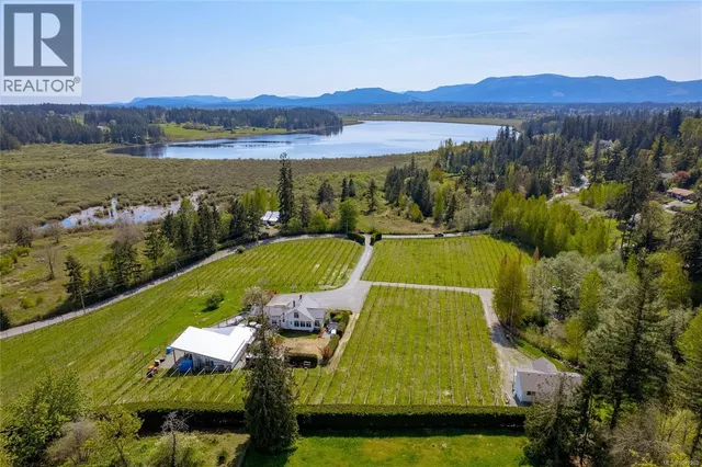 6798 NORCROSS ROAD, Duncan