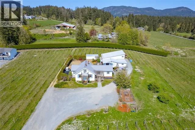 6798 NORCROSS ROAD, Duncan 5