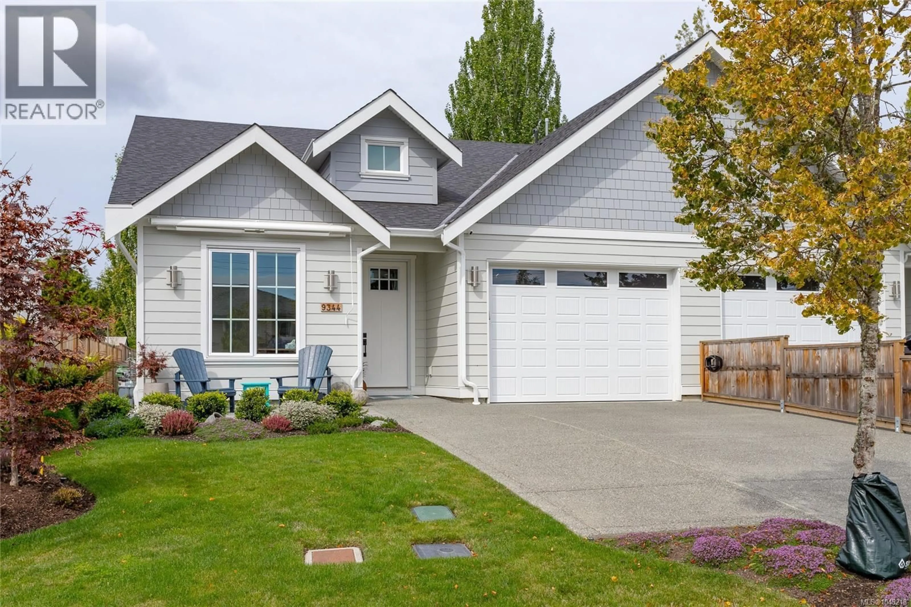 Home with vinyl exterior material, street for 9344 MARYLAND DRIVE, Sidney British Columbia V8L2R3