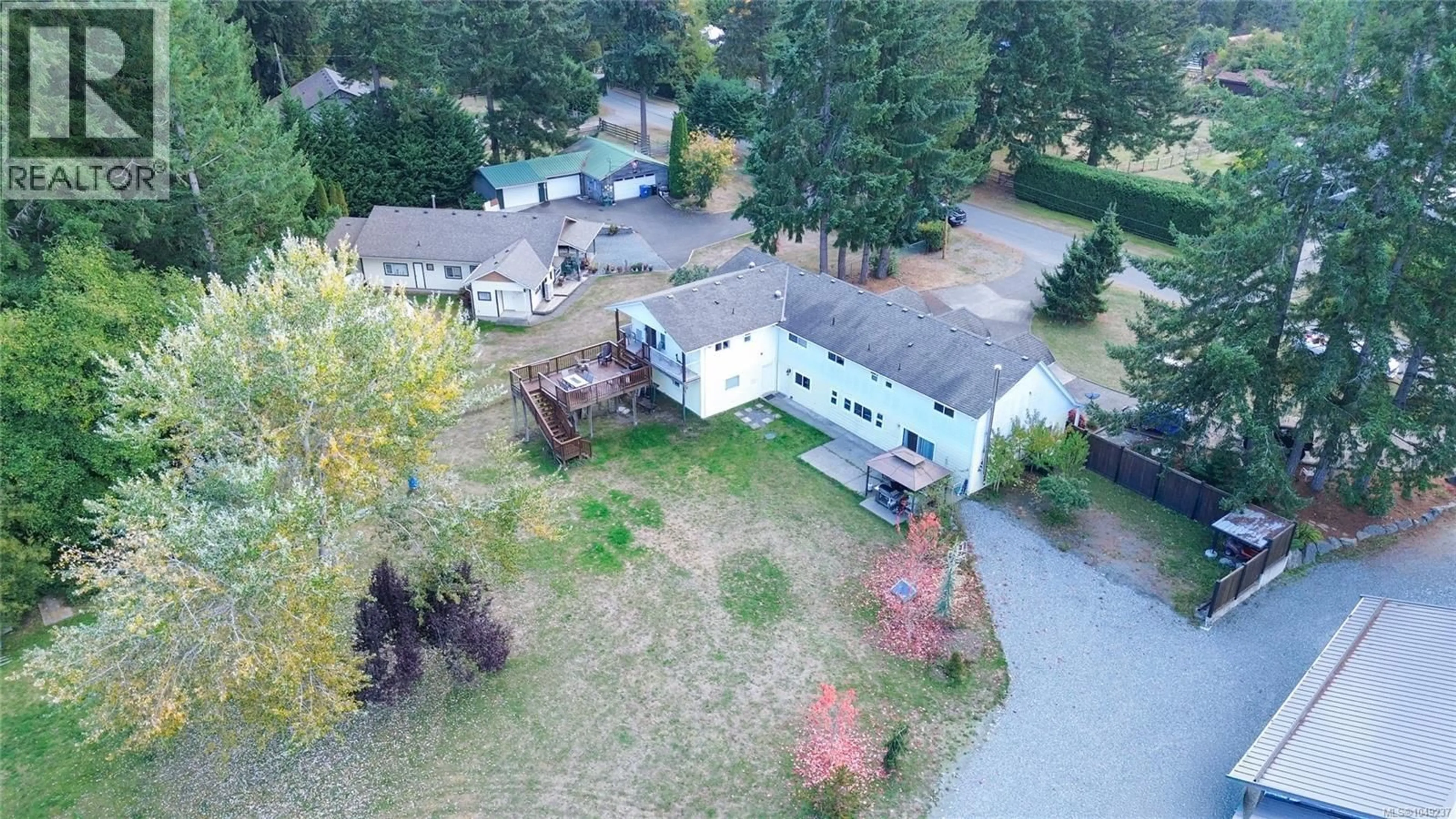 A pic from outside/outdoor area/front of a property/back of a property/a pic from drone, unknown for 3341 BOYLES ROAD, Cobble Hill British Columbia V0R1L7