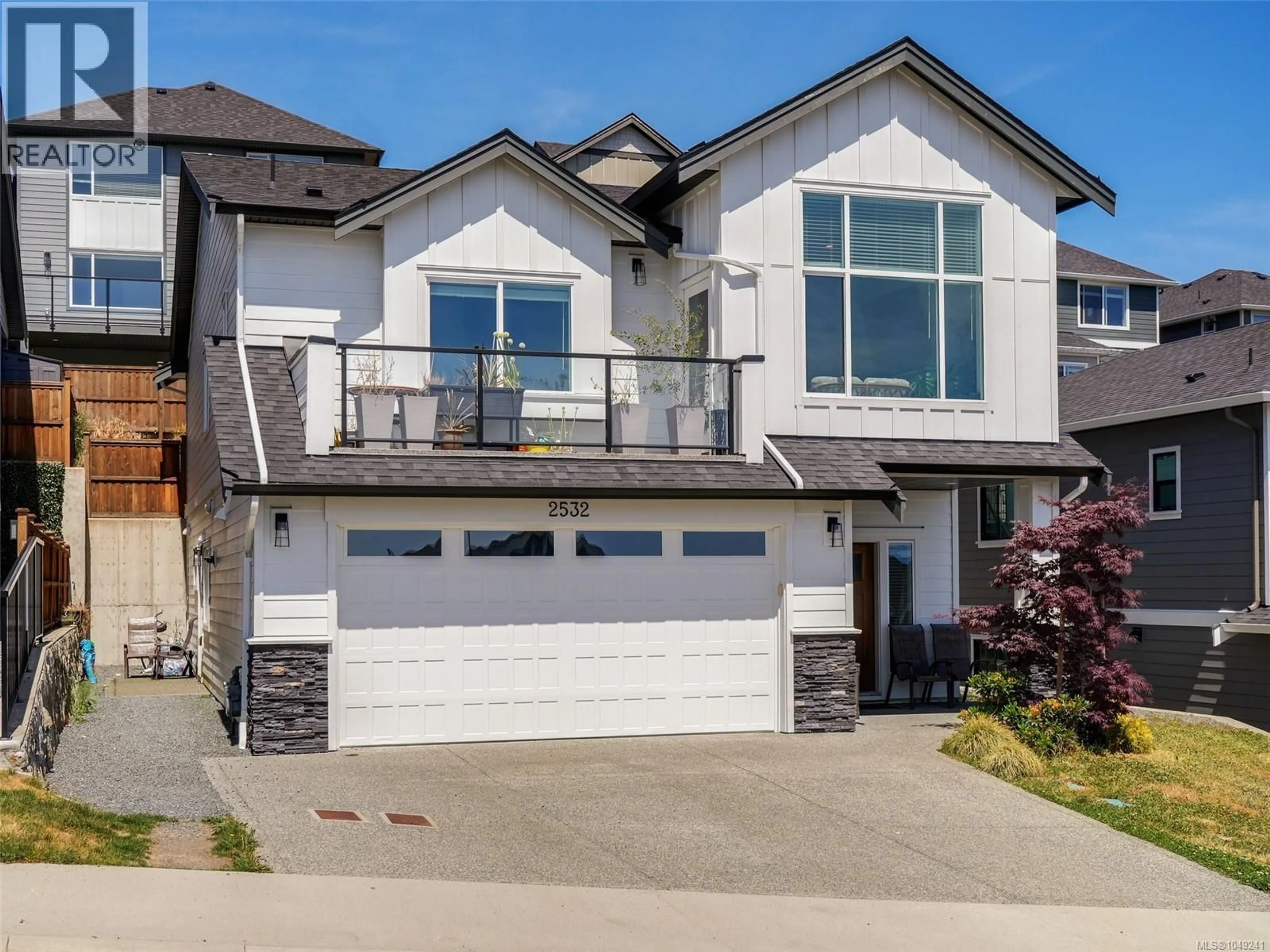 Home with vinyl exterior material, street for 2532 OBSIDIAN PLACE, Langford British Columbia V9B5L4