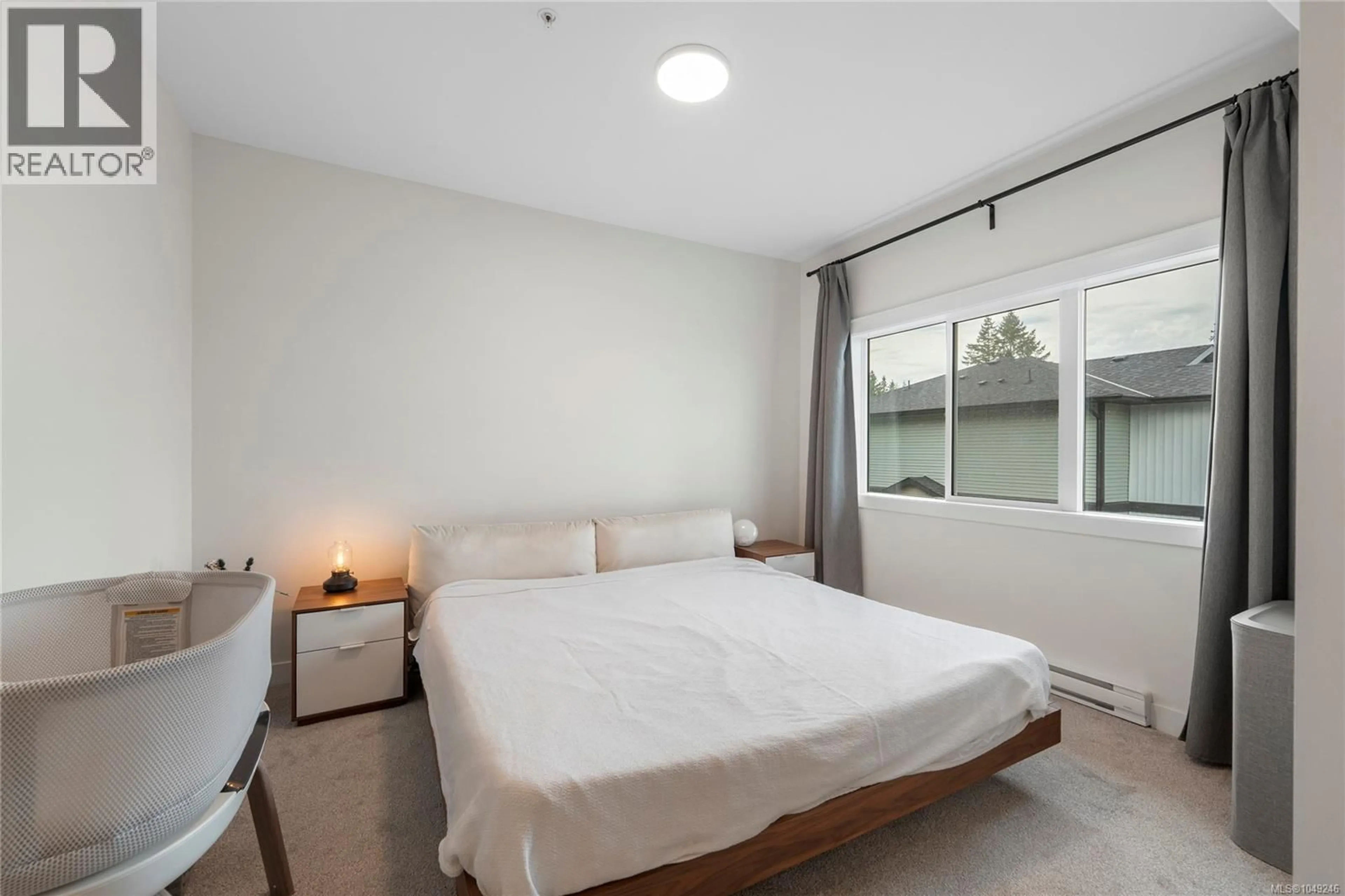 Bedroom with bed, unknown for 121 - 600 NINTH STREET, Nanaimo British Columbia V9R0L4