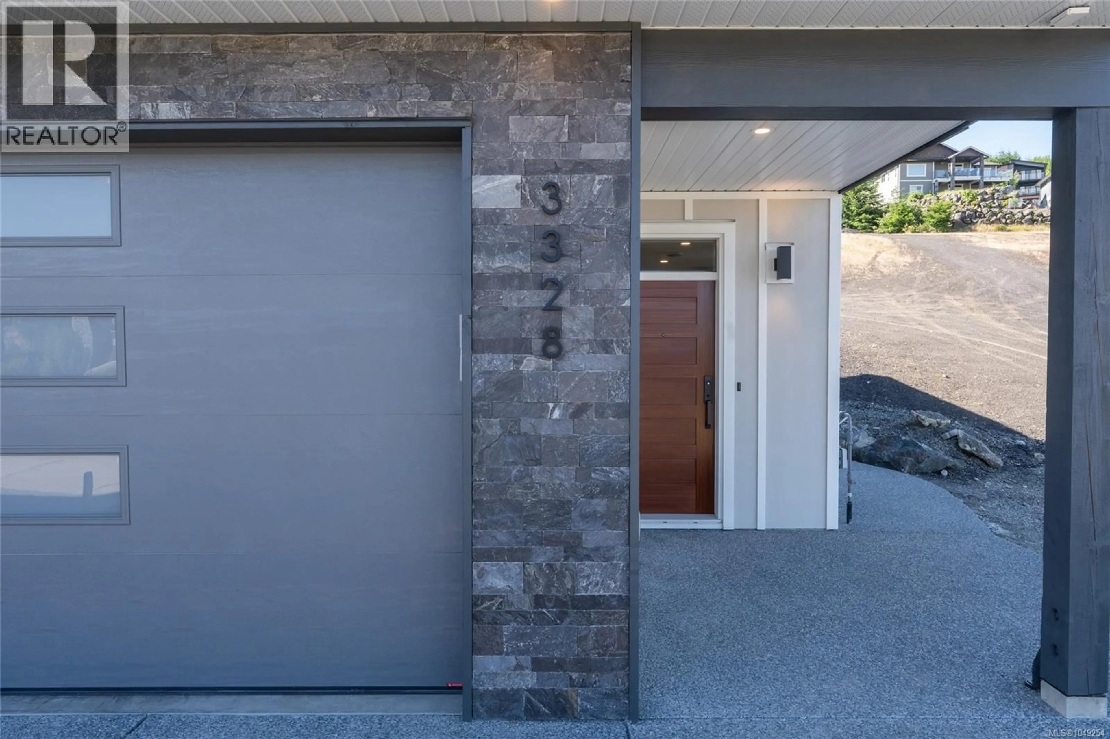 Indoor entryway for 3228 WOODRUSH DRIVE, Duncan British Columbia V9L0J9