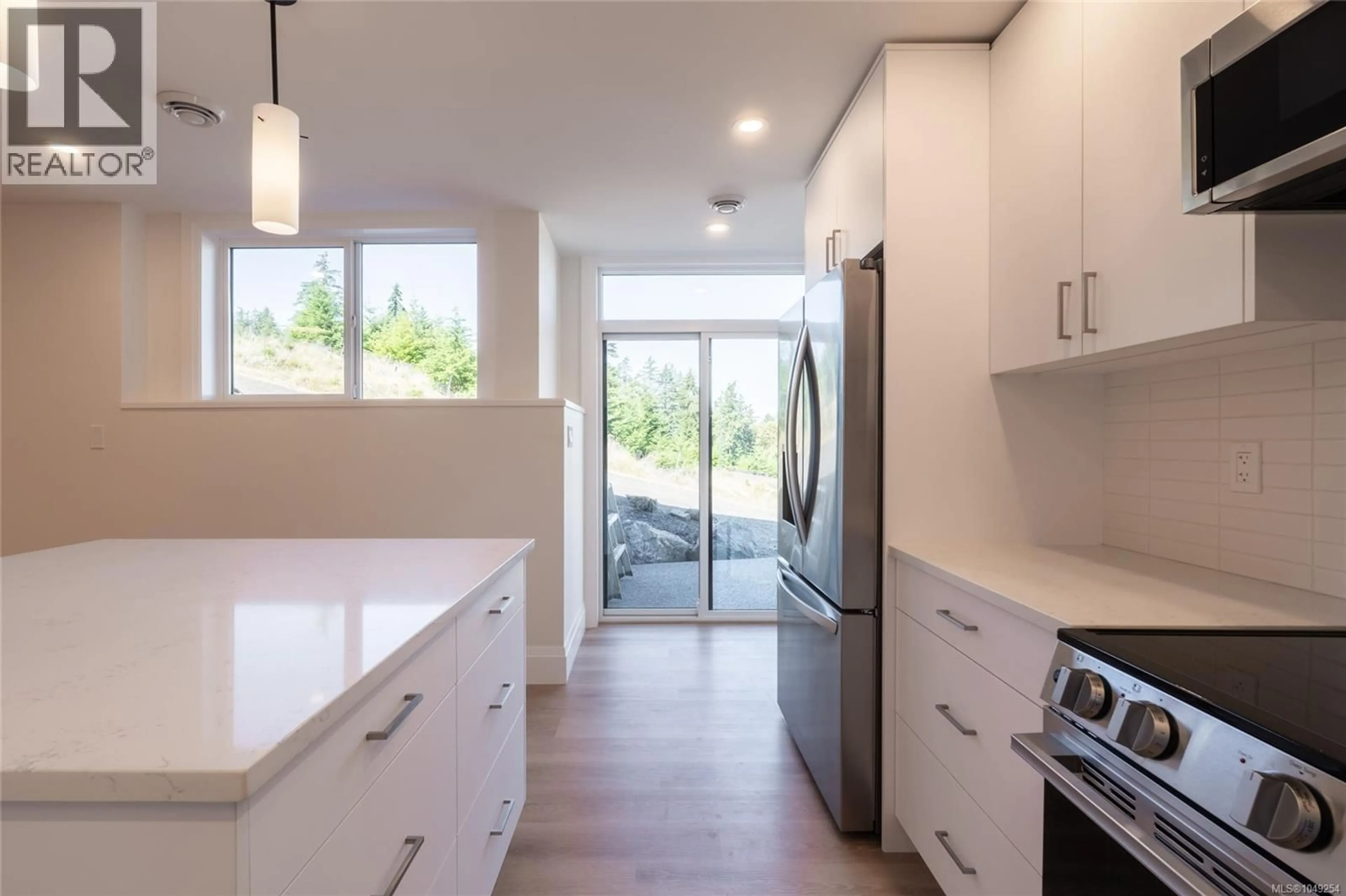 Open concept kitchen, unknown for 3228 WOODRUSH DRIVE, Duncan British Columbia V9L0J9