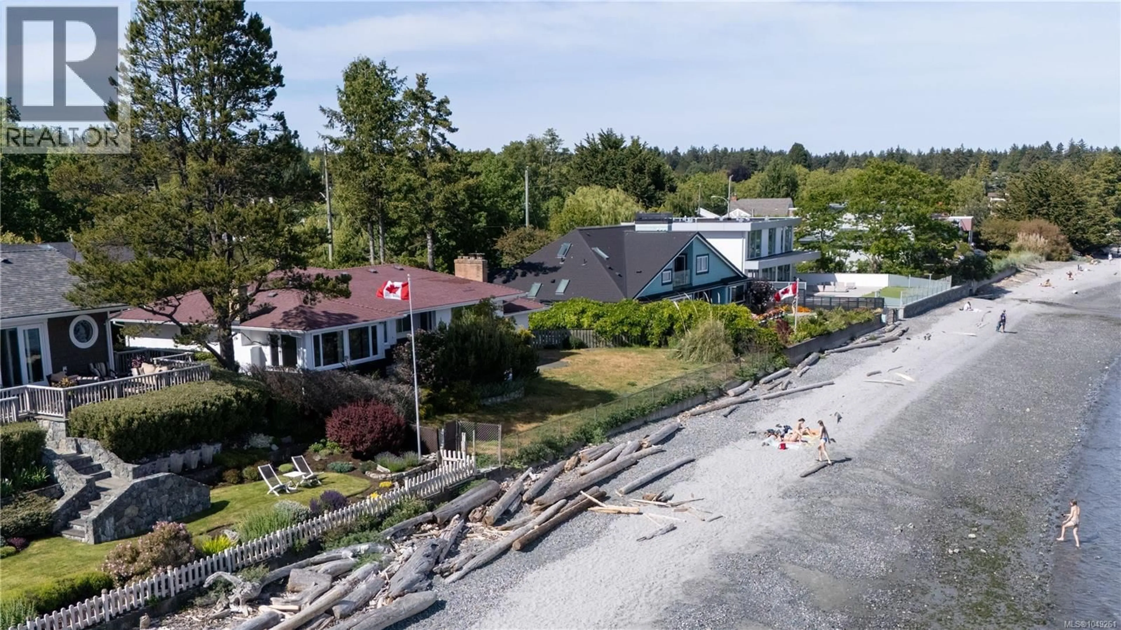 A pic from outside/outdoor area/front of a property/back of a property/a pic from drone, water/lake/river/ocean view for 3767 WARING PLACE, Saanich British Columbia V8P5E9