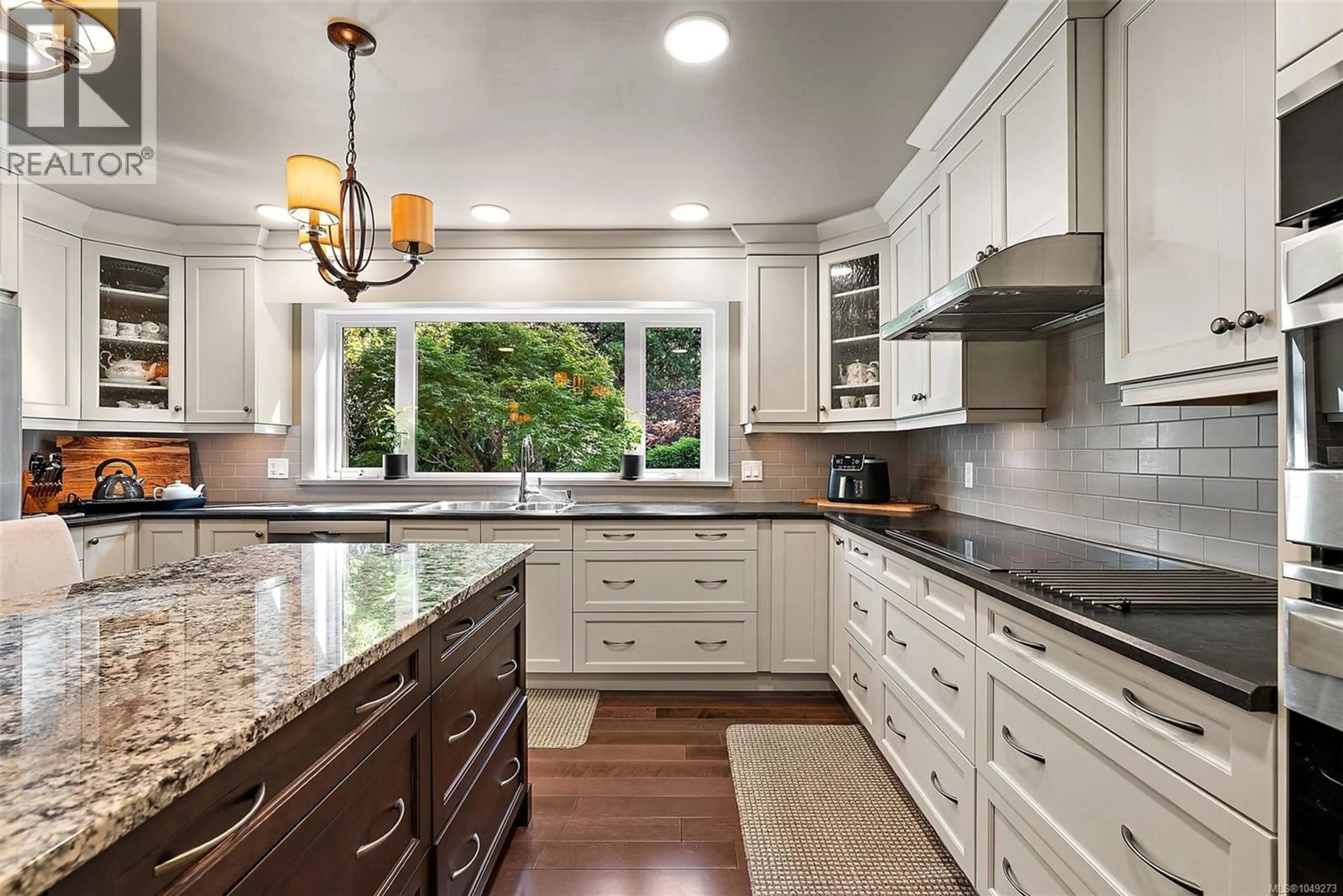 Contemporary kitchen, ceramic/tile floor for 10936 BOAS ROAD, North Saanich British Columbia V8L5J1