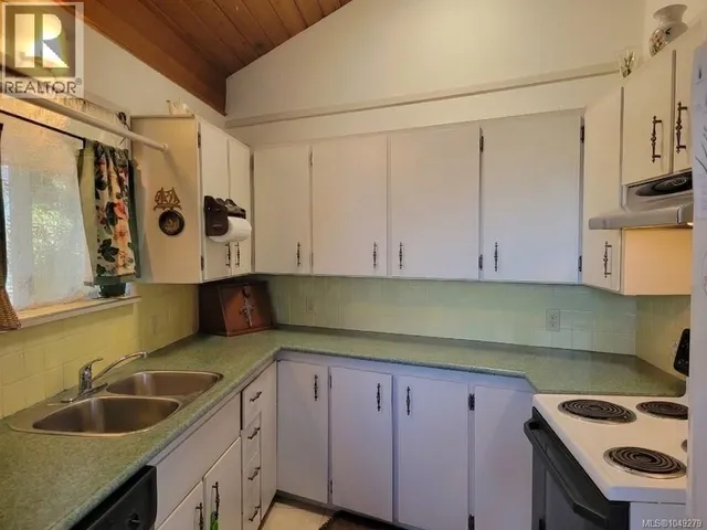 264 FORBES DRIVE, Thetis Island 5
