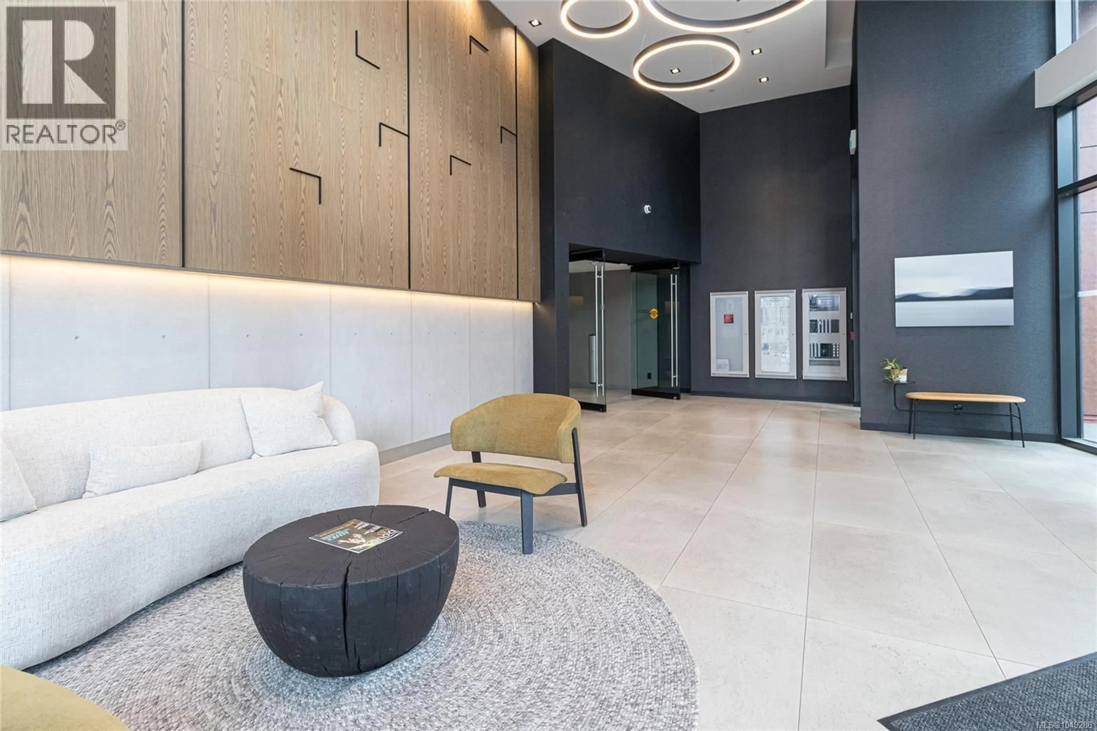 Lobby for 402 - 369 TYEE ROAD, Victoria British Columbia V9A0B6