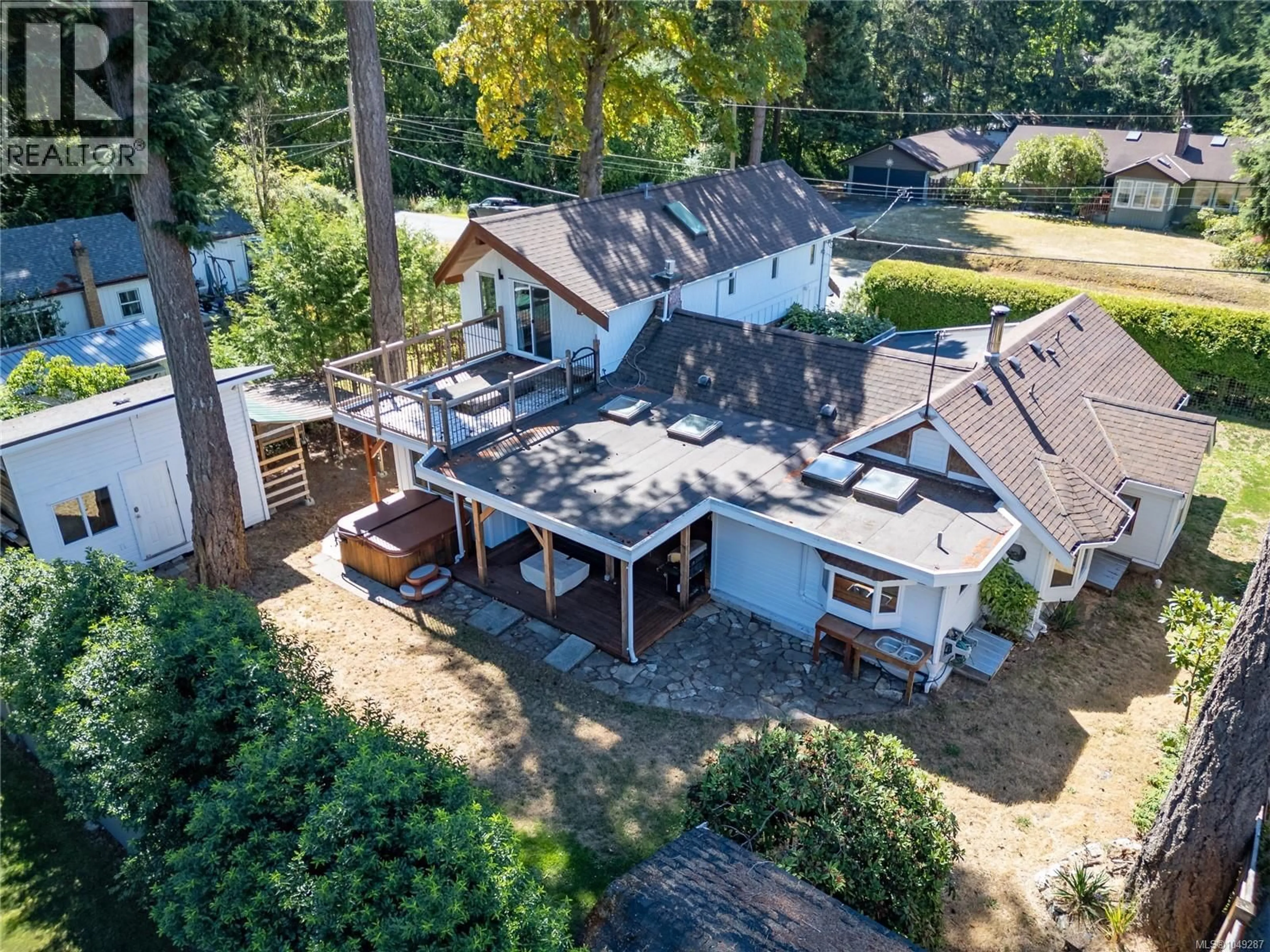 A pic from outside/outdoor area/front of a property/back of a property/a pic from drone, unknown for 1162 BOOTH ROAD SOUTHWEST, Comox British Columbia V9M4B4