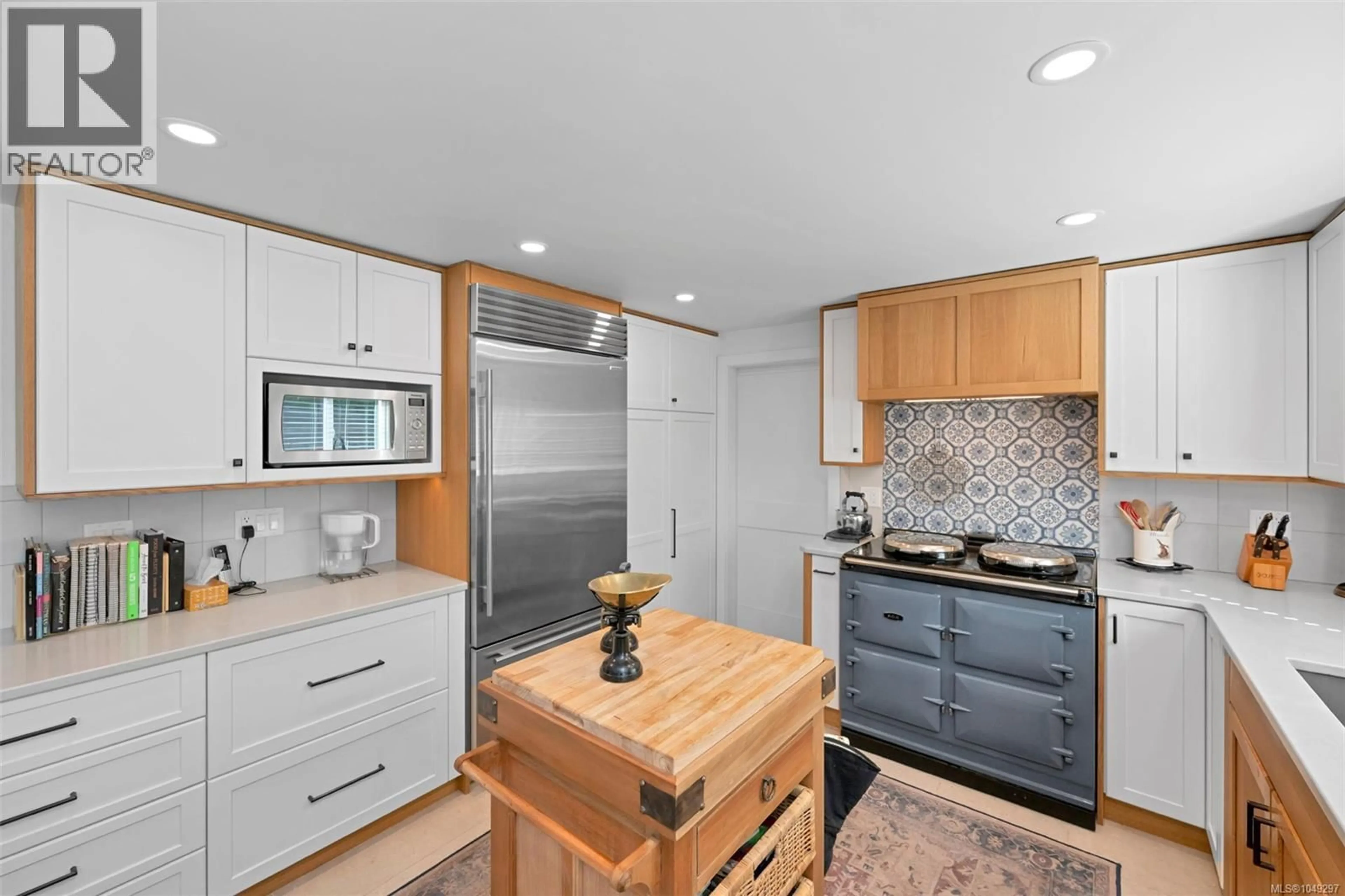 Unknown for 10915 CEDAR LANE, North Saanich British Columbia V8L5R1