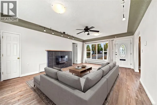 141 JENSEN AVENUE EAST, Parksville