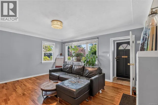 930 WHARNCLIFFE ROAD, Duncan 5