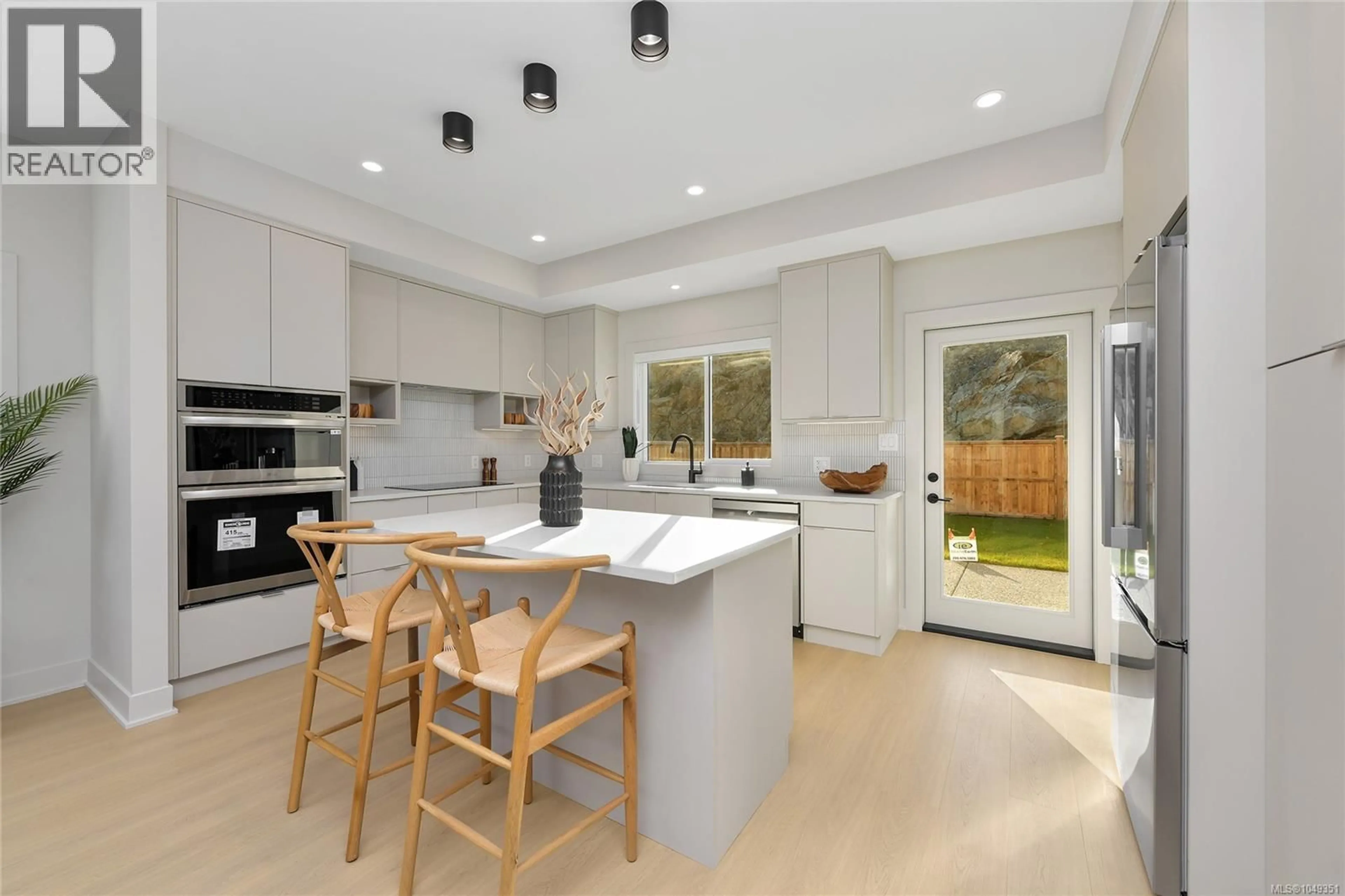 Open concept kitchen, ceramic/tile floor for 2545 ALABASTER COURT, Langford British Columbia V9B5N1