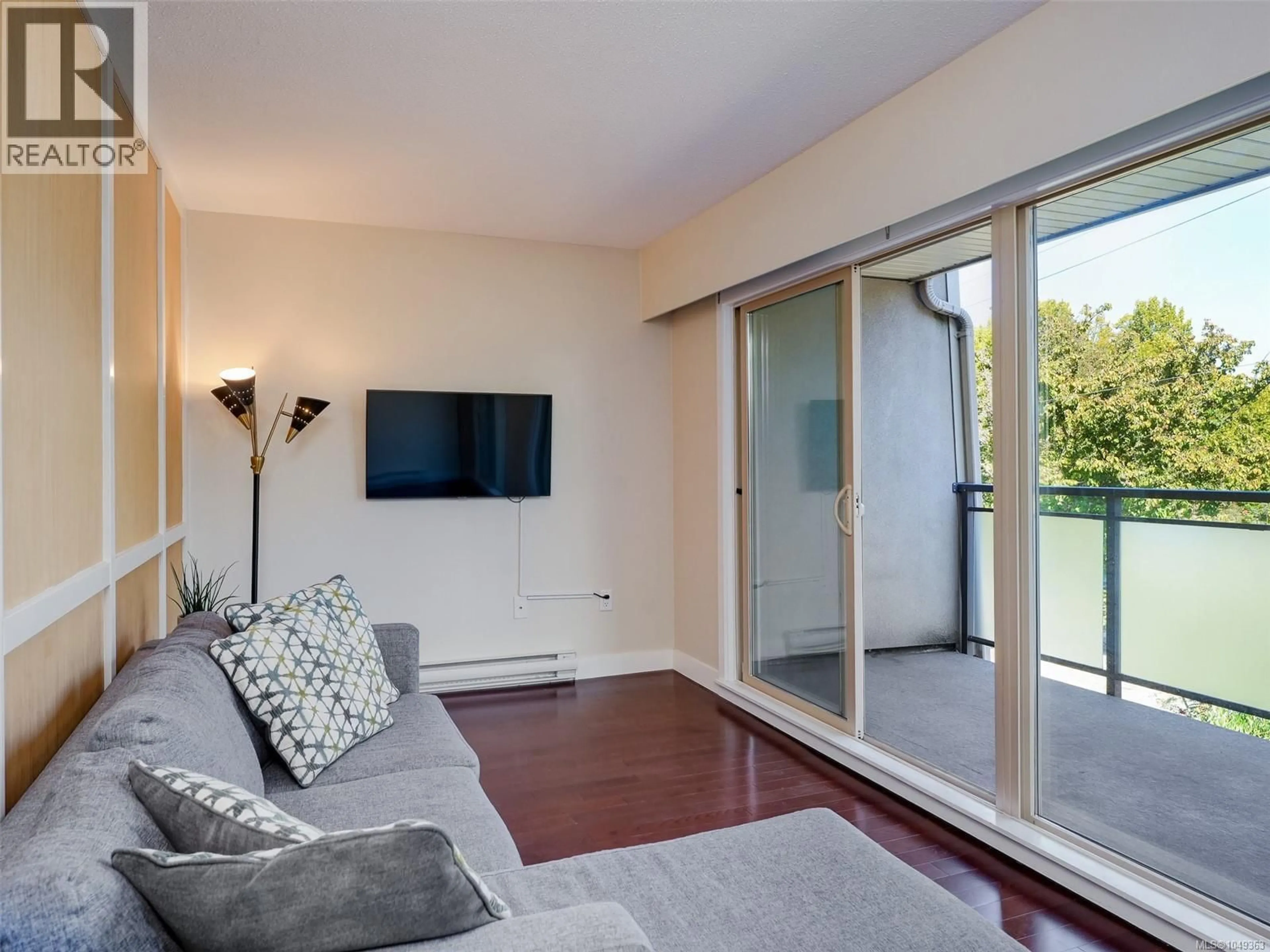 Living room with furniture, unknown for 206 - 1545 PANDORA AVENUE, Victoria British Columbia V8R6R1