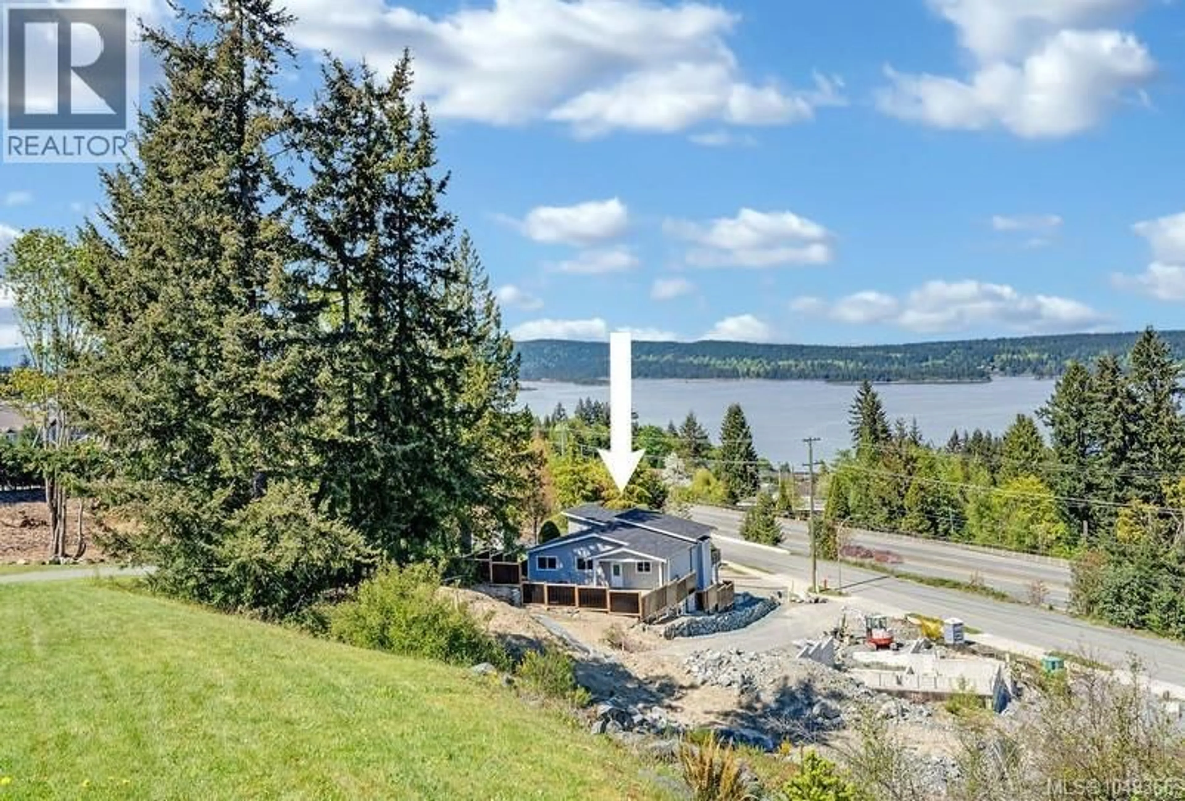 A pic from outside/outdoor area/front of a property/back of a property/a pic from drone, water/lake/river/ocean view for 634 FARRELL ROAD, Ladysmith British Columbia V9G2C6