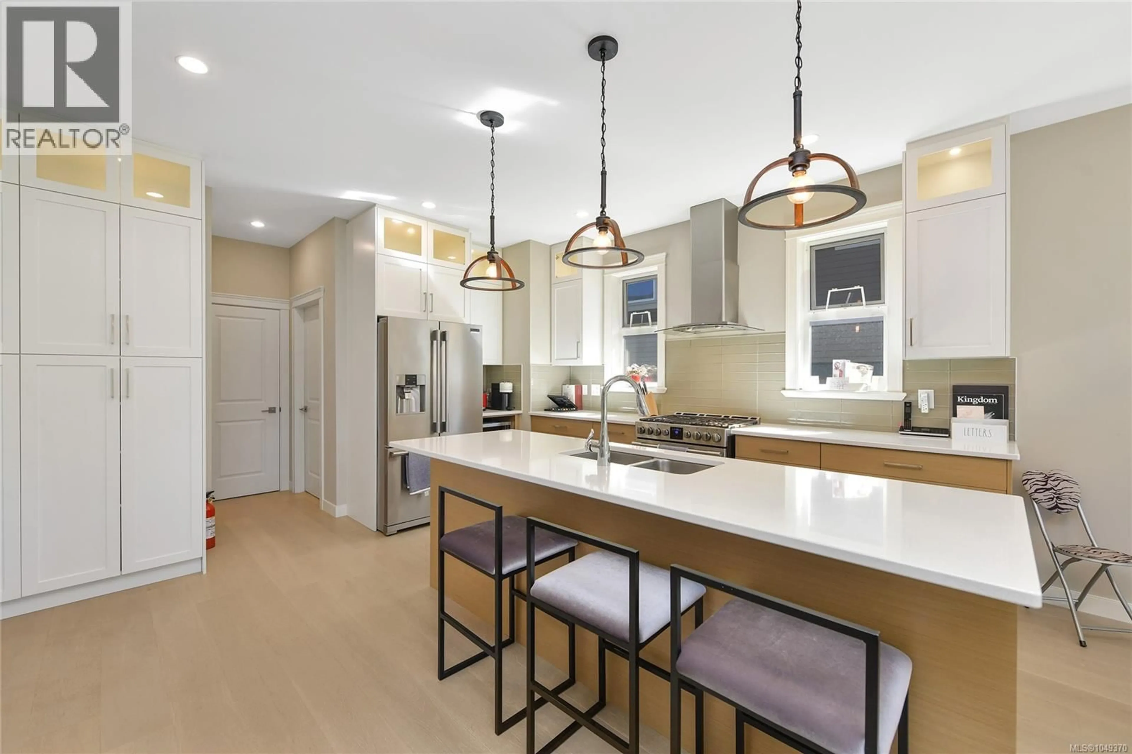 Open concept kitchen, ceramic/tile floor for 2136 CHAMPIONS WAY, Langford British Columbia V9B0R9