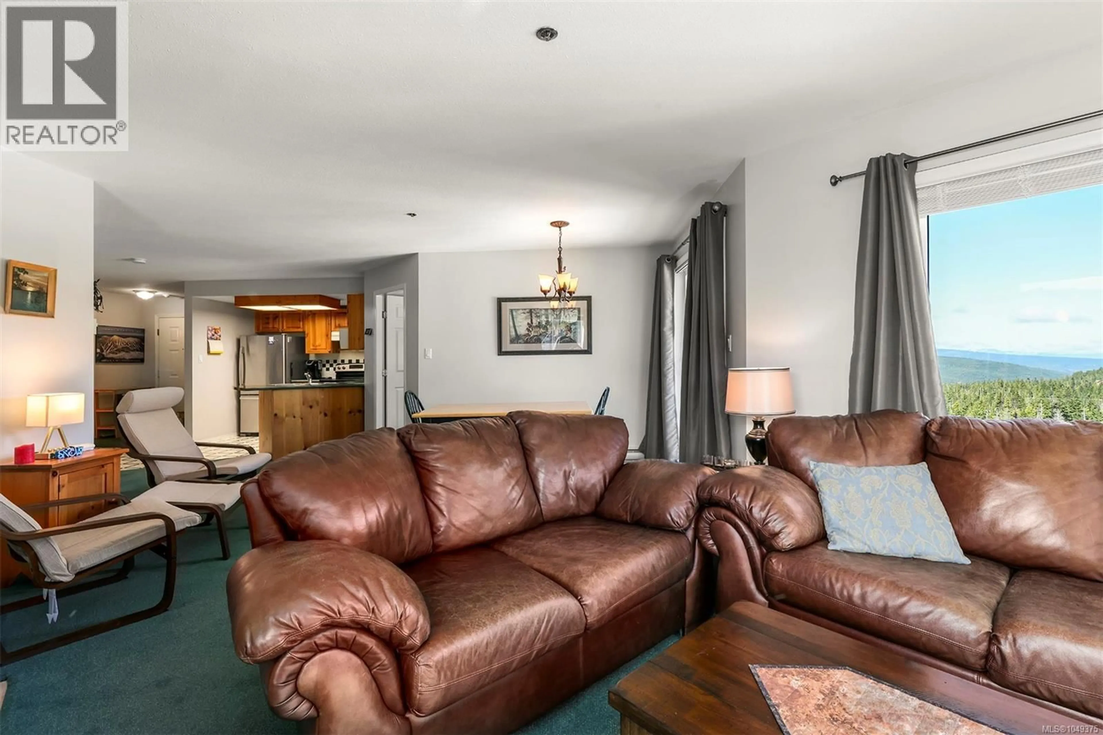 Living room with furniture, unknown for 202 - 1320 HENRY ROAD, Courtenay British Columbia V9J1L0