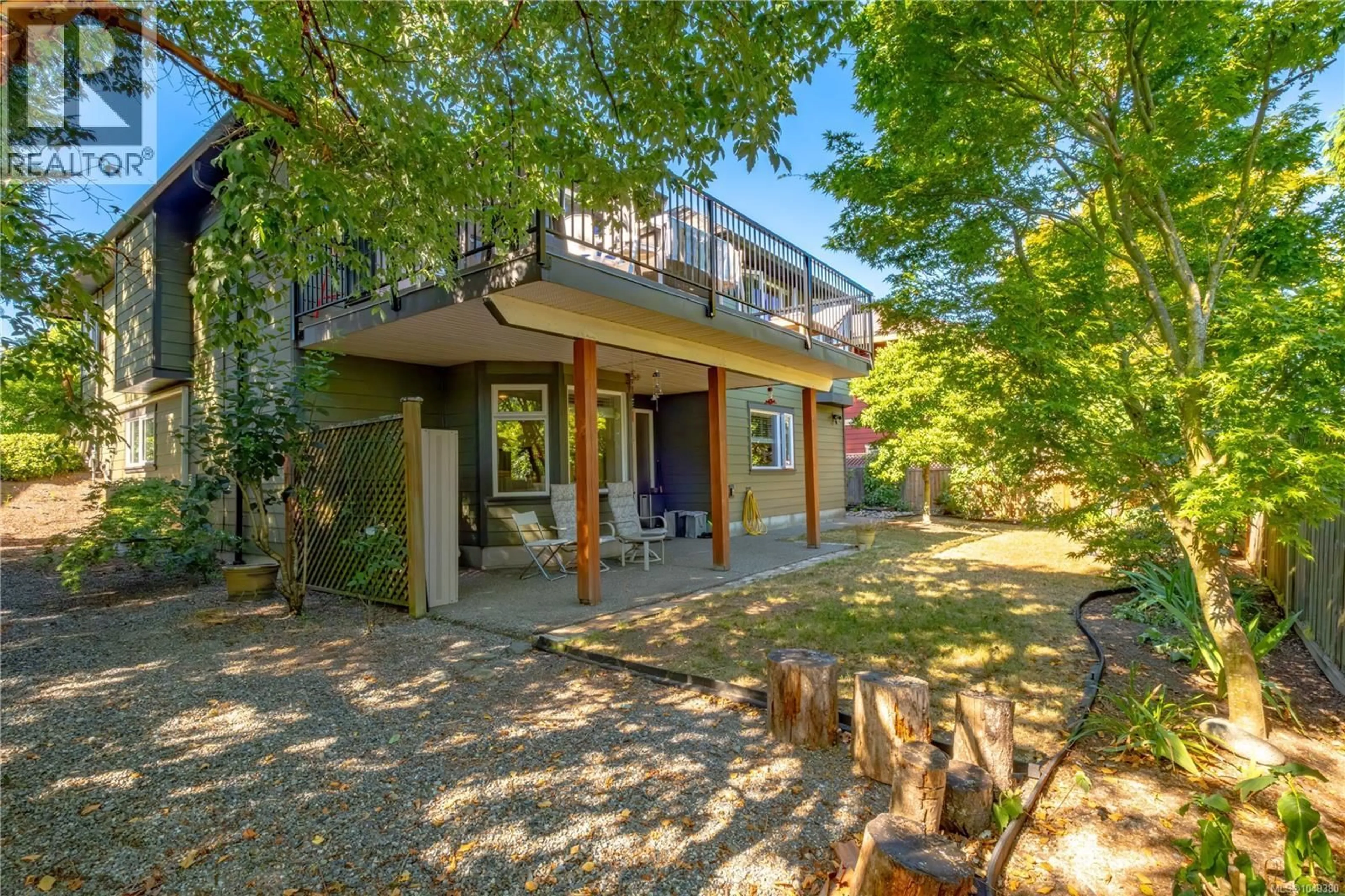 A pic from outside/outdoor area/front of a property/back of a property/a pic from drone, unknown for 4915 DENFORD PLACE, Nanaimo British Columbia V9V1R3