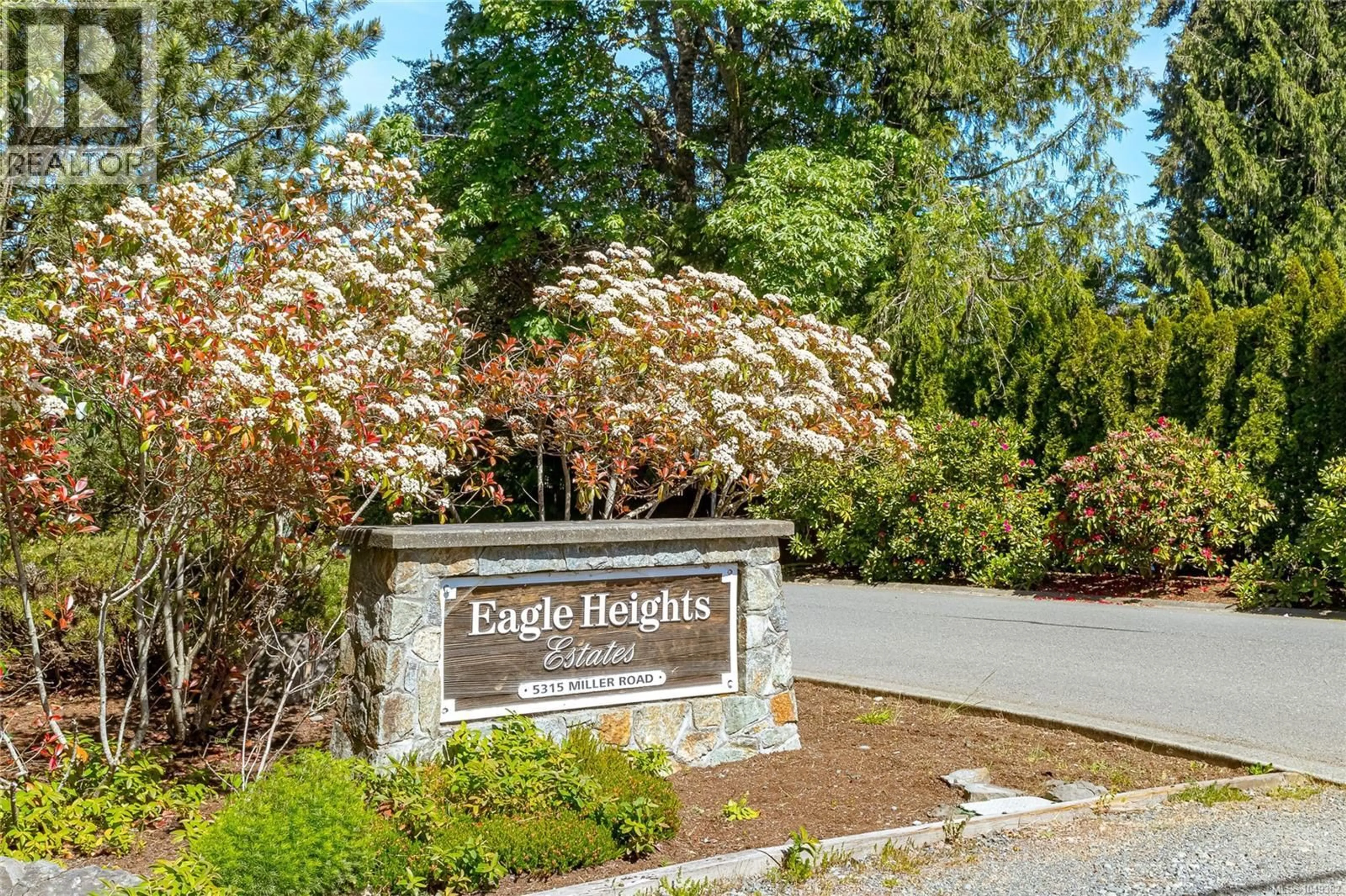 Indoor foyer for 6 - 5315 MILLER ROAD, Duncan British Columbia V9L0B6