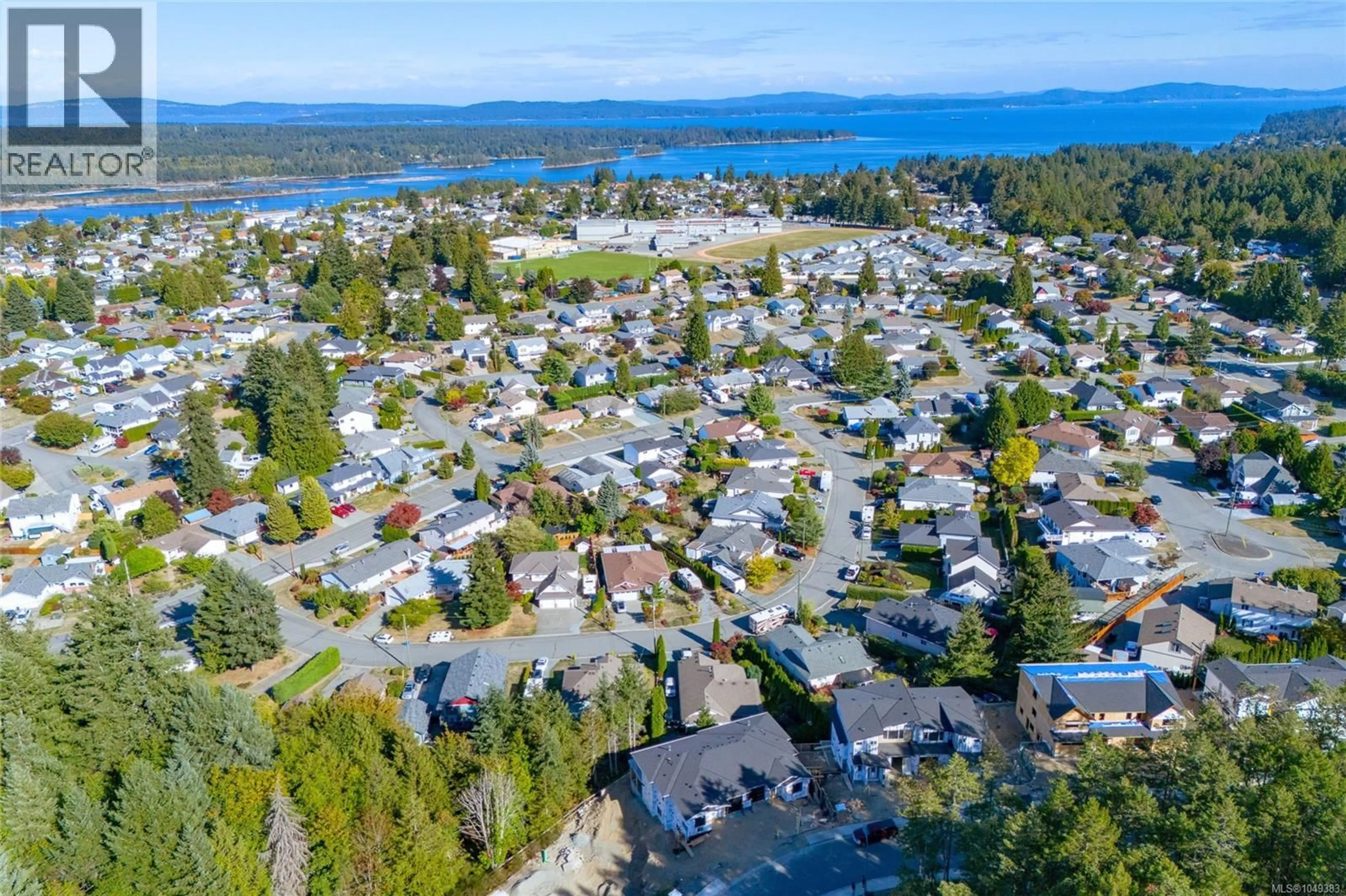 A pic from outside/outdoor area/front of a property/back of a property/a pic from drone, water/lake/river/ocean view for 142 HUNTER WAY, Ladysmith British Columbia V9G1N4