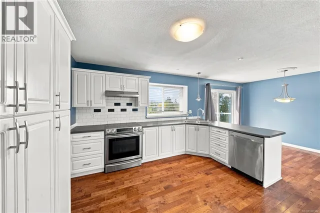256 KING ROAD, Nanaimo 5