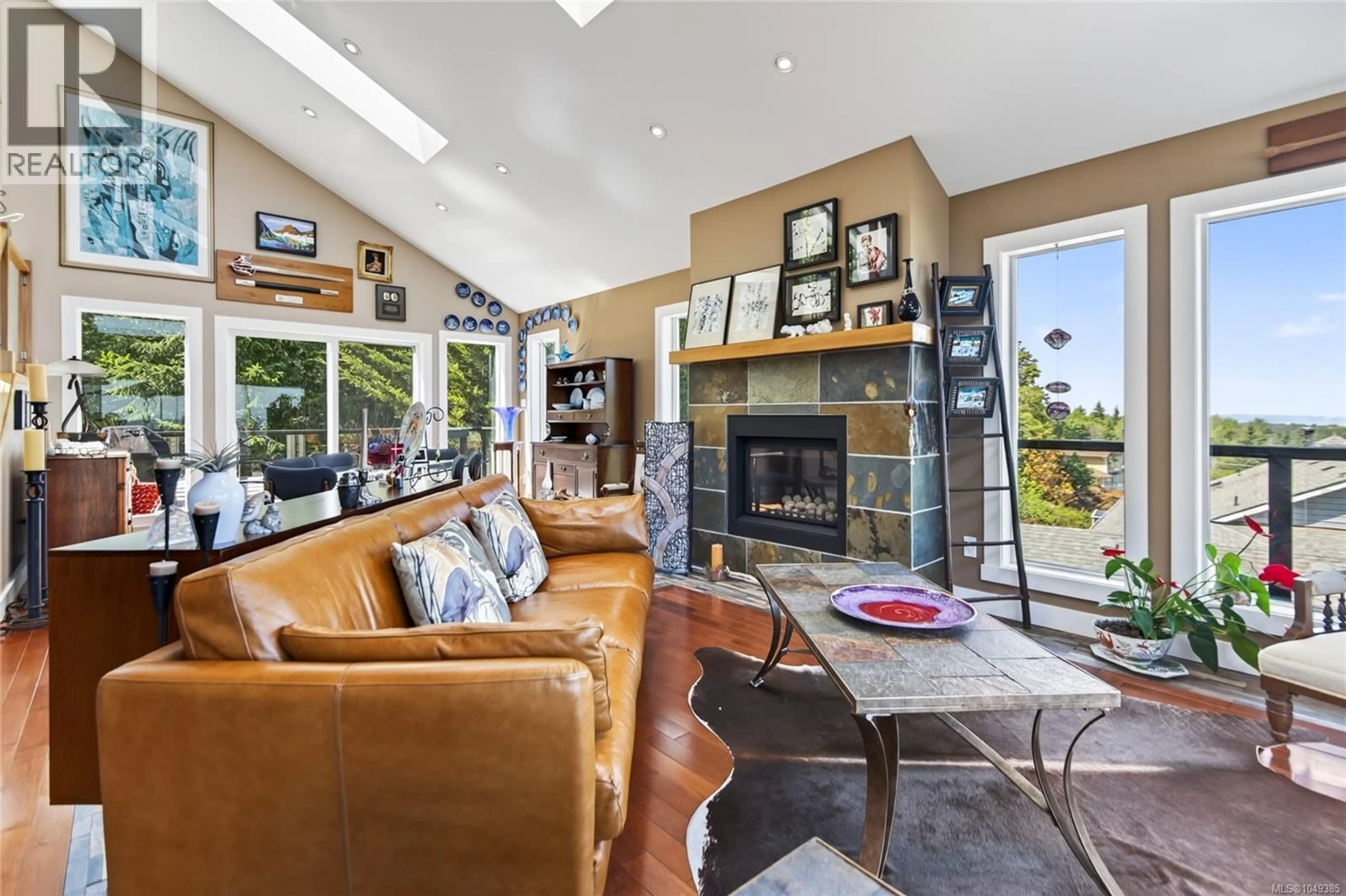 Living room with furniture, unknown for 5633 6TH STREET, Union Bay British Columbia V0R3B0