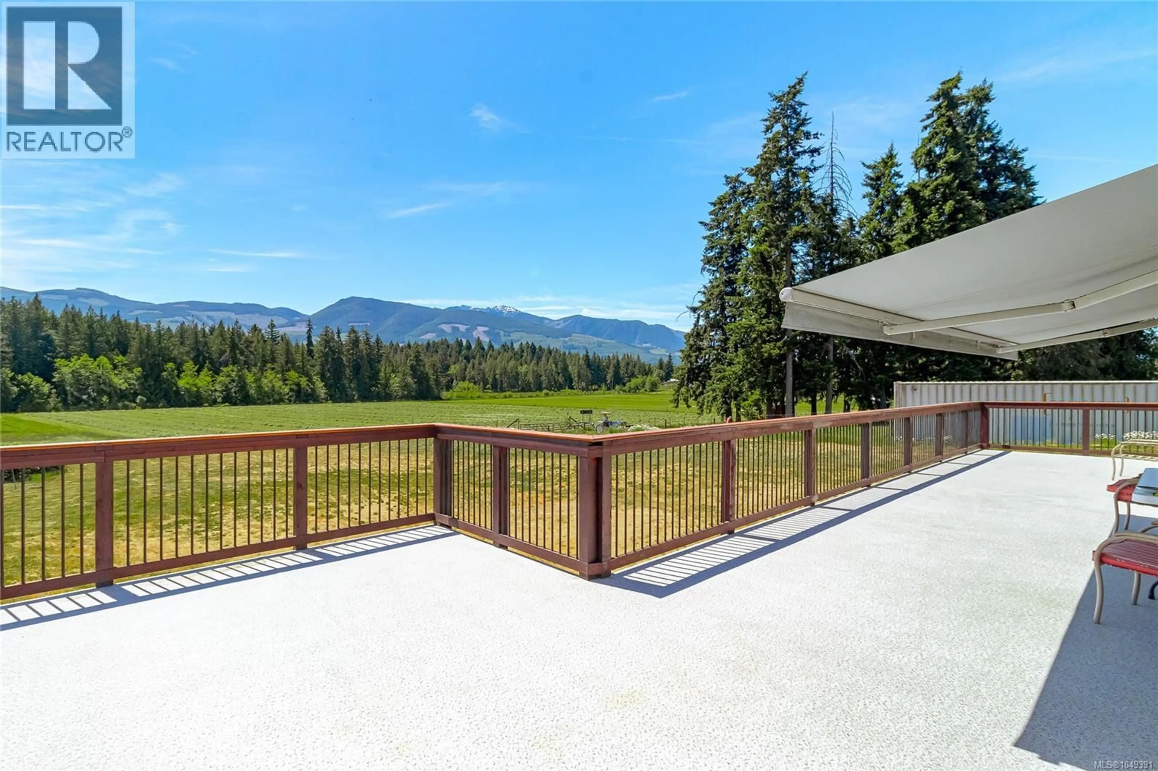 Patio, mountain view for 3044 ALBERNI HIGHWAY, Hilliers British Columbia V9K1X3